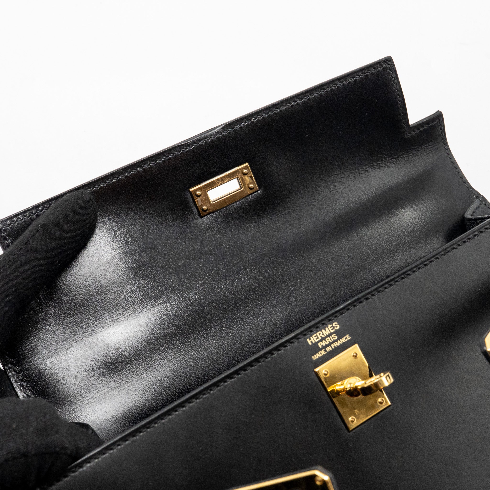 HERMES KELLY 25 BOX BLACK GHW