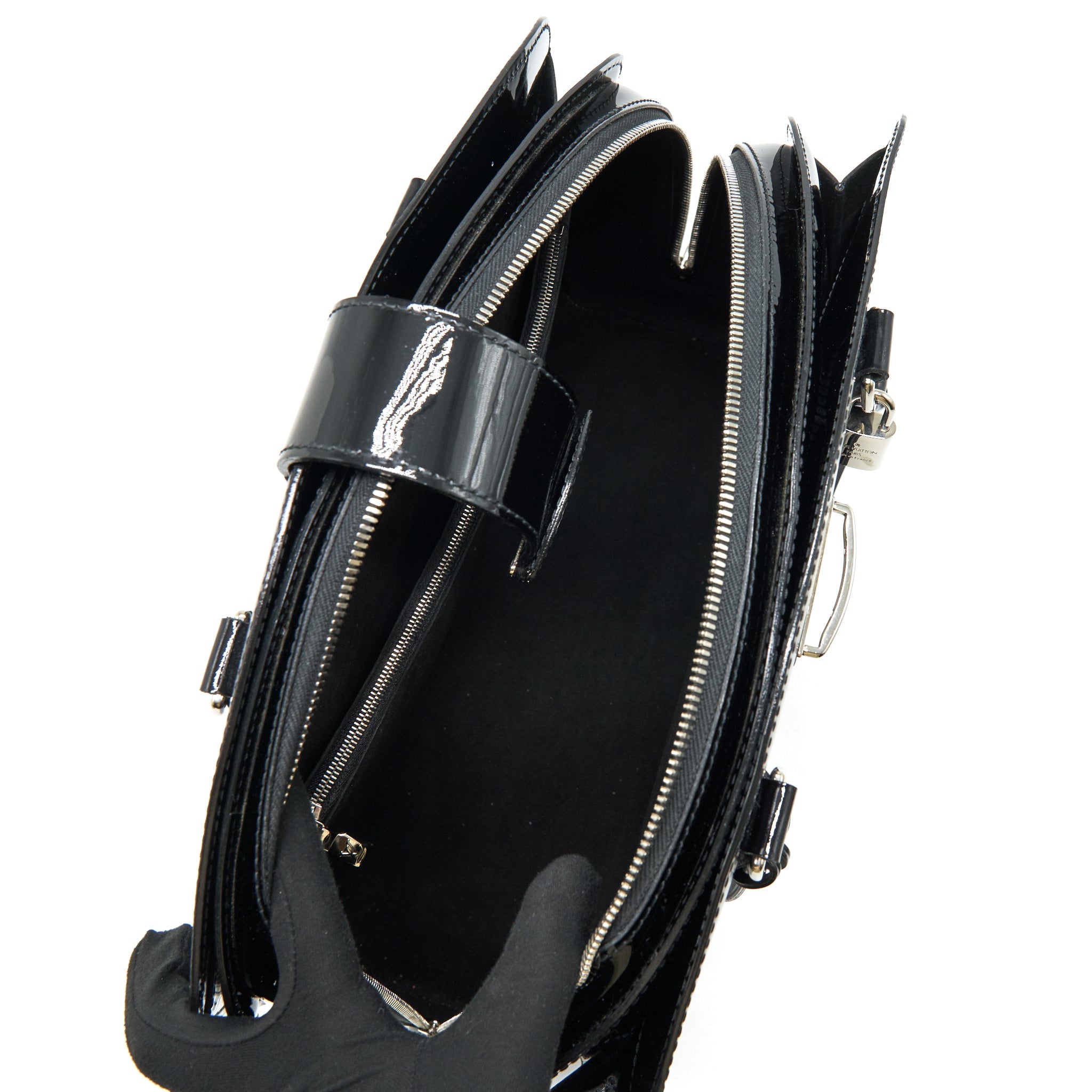 LOUIS VUITTON PATENT EPI TOTE BAG BLACK SHW
