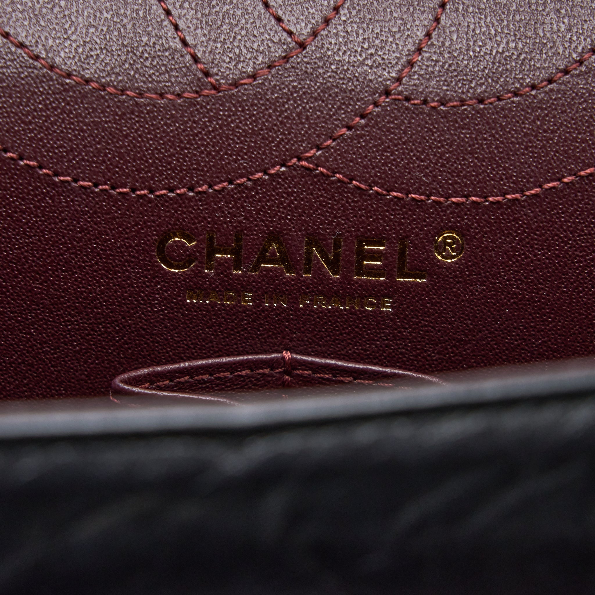 CHANEL 2.55 REISSUE 226 AGED CALFSKIN BLACK BRUSHED GHW (MICROCHIP)