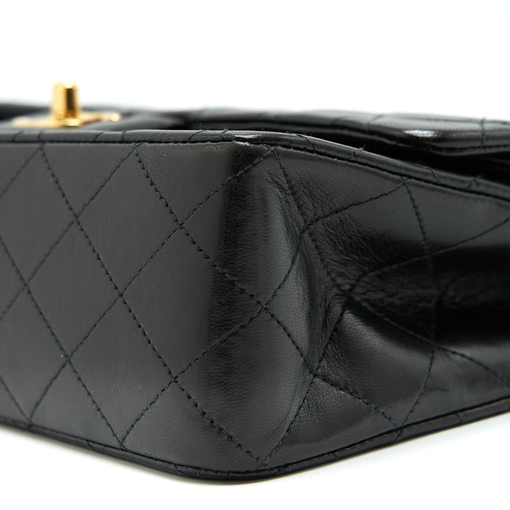 CHANEL VINTAGE CLASSIC FLAP MEDIUM IN BLACK GHW
