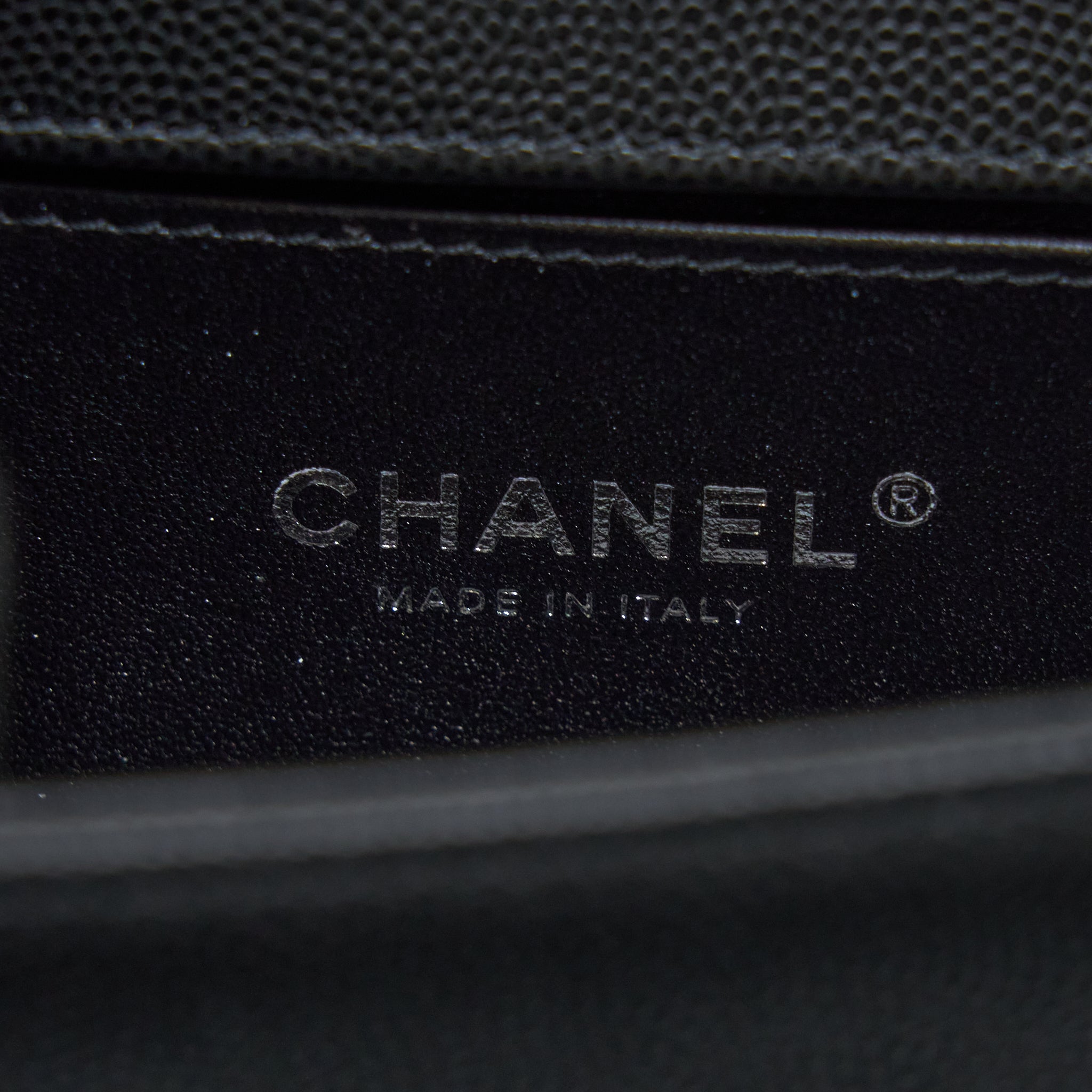 CHANEL SMALL BOY BAG CAVIAR BLACK RUTHENIUM SHW (MICROCHIP)