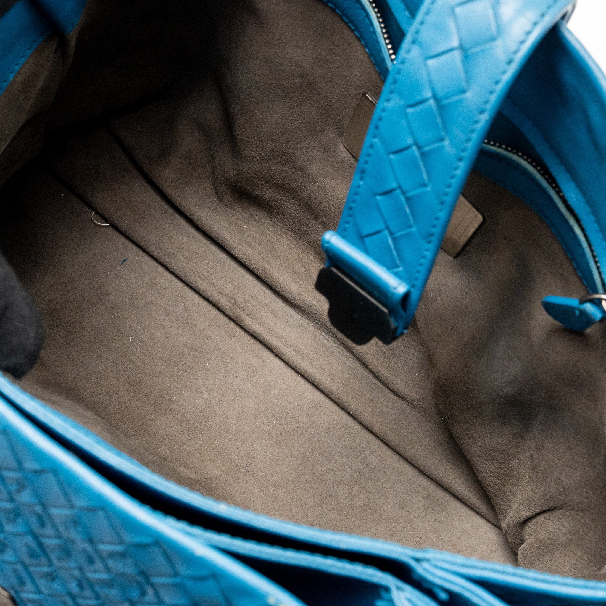 BOTTEGA VENETA INTRECCIATO ROMA LARGE TOTE BAG LEATHER BLUE BLACK HARDWARE