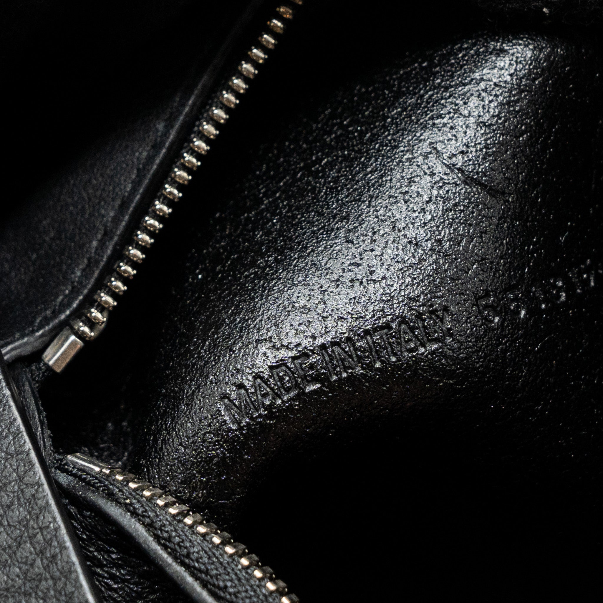 BALENCIAGA EVERYDAY XXS TOTE BAG CALFSKIN BLACK SHW