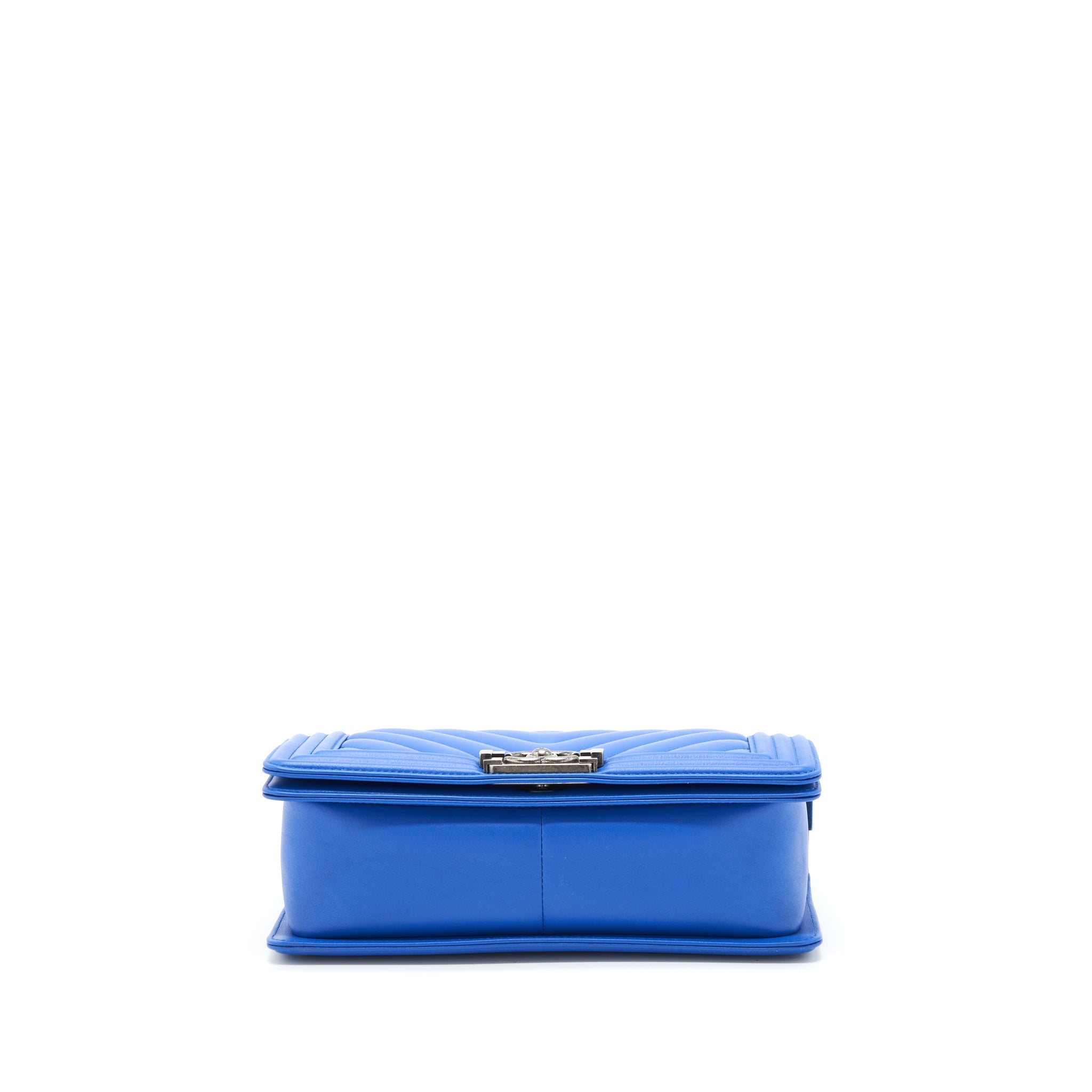 CHANEL MEDIUM CHEVRON BOY BAG LAMBSKIN BLUE RUTHENIUM HARDWARE