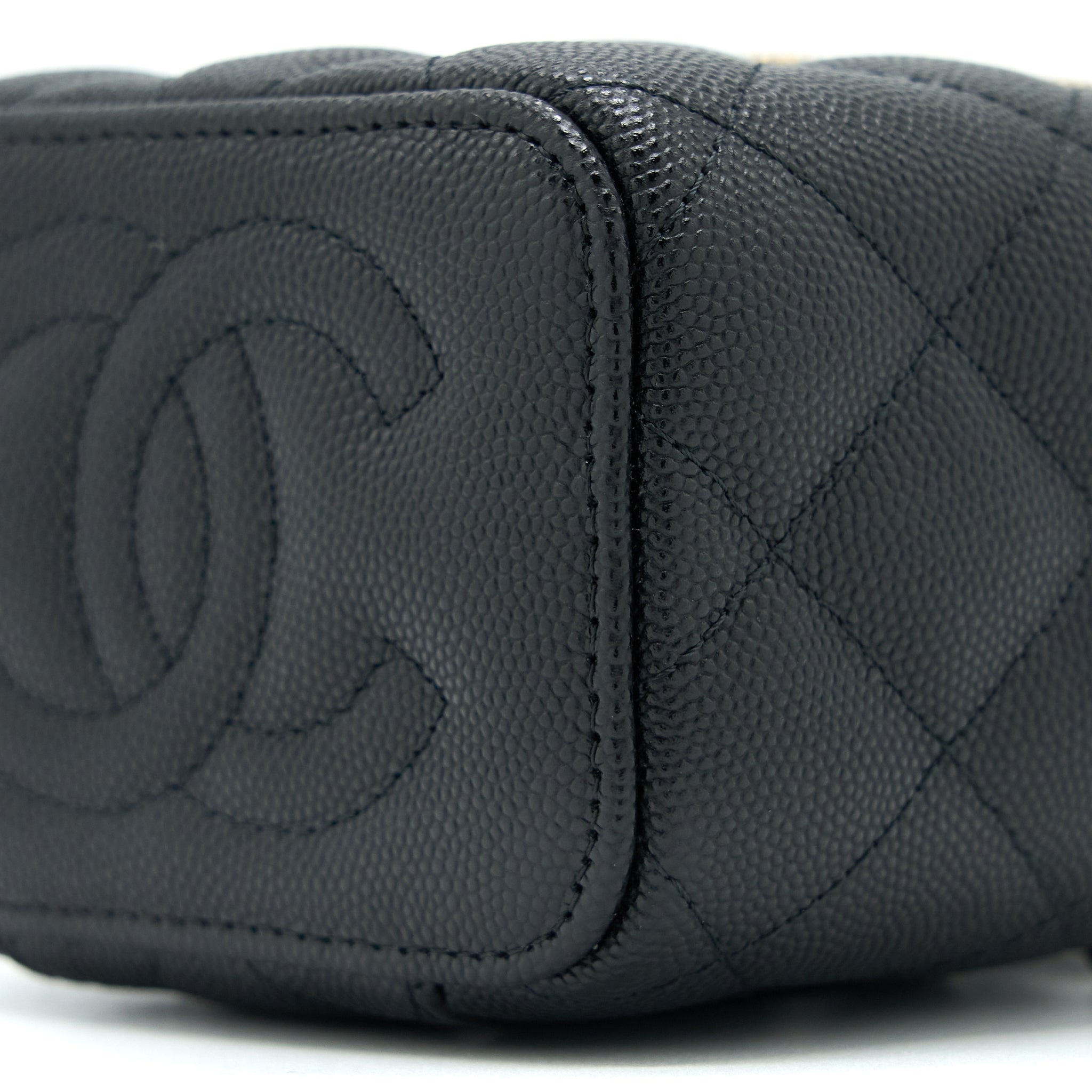 CHANEL 23C MINI VANITY WITH CHAIN CAVIAR BLACK LGHW (MICROCHIP)