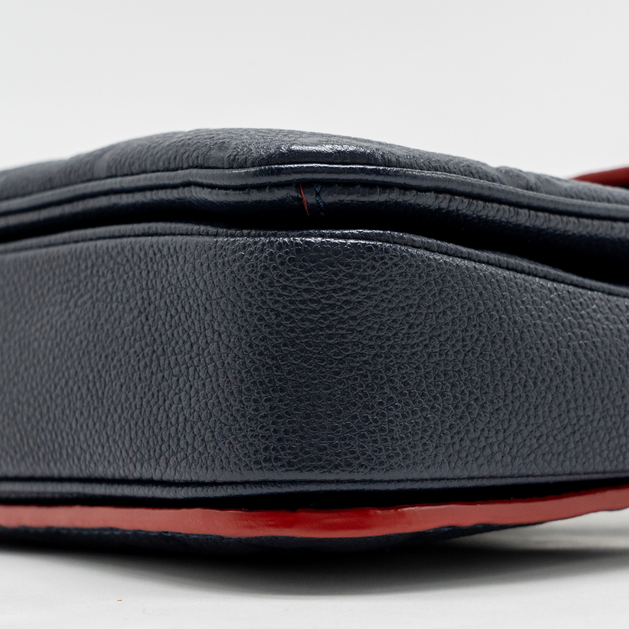LOUIS VUITTON POCHETTE METIS MONOGRAM EMPREINTE MARINE/ROUGE GHW