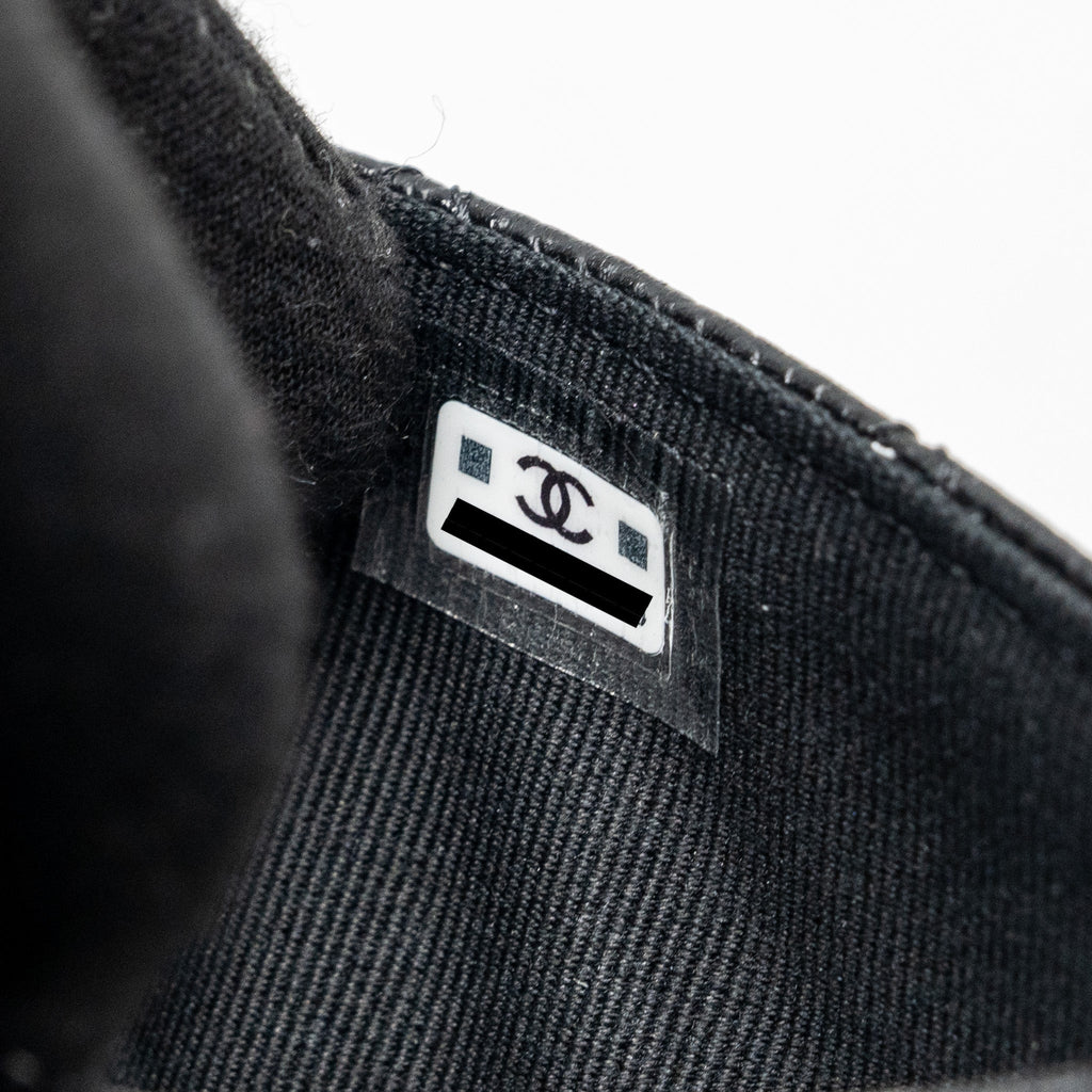 CHANEL CLASSIC FLAP CARD HOLDER CAVIAR BLACK GHW (MICROCHIP)