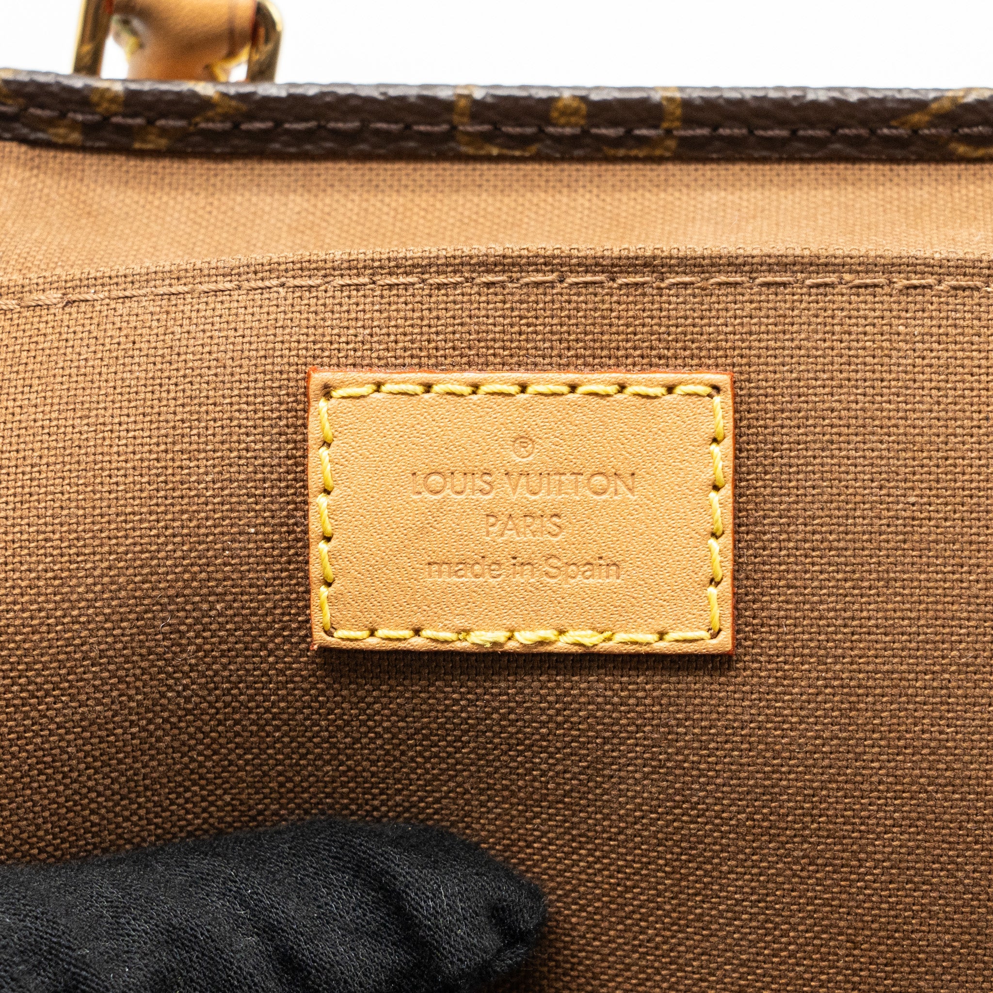 LOUIS VUITTON PETIT SAC PLAT MONOGRAM CANVAS GHW