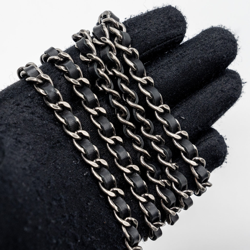 CHANEL 2.55 REISSUE LUCKY CHARMS WALLET ON CHAIN AGED CALFSKIN BLACK RUTHENIUM HARDWARE