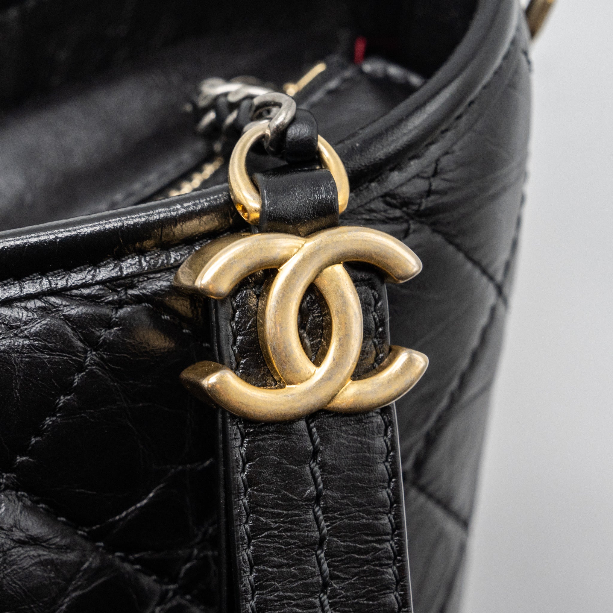 CHANEL GABRIELLE HOBO BAG CALFSKIN BLACK MULTICOLOUR HARDWARE