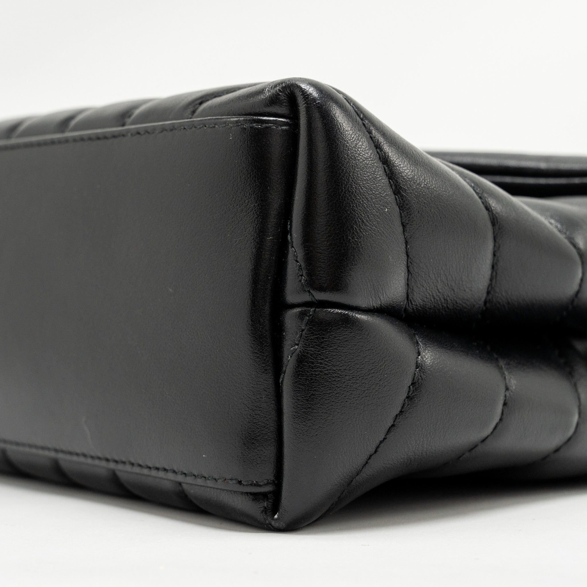 SAINT LAURENT/YSL SMALL LOULOU BAG CALFSKIN SO BLACK