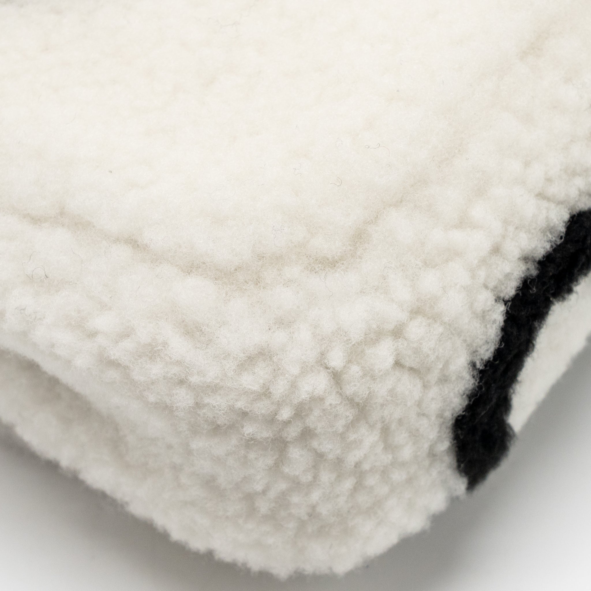 CHANEL 22A FLUFFY CAMELLIA FLAP BAG SHEARLING WHITE SHW (MICROCHIP)