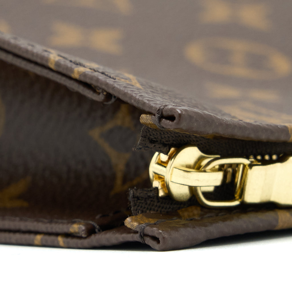 LOUIS VUITTON TOILETRY POCHETTE 26 MONOGRAM CANVAS GHW