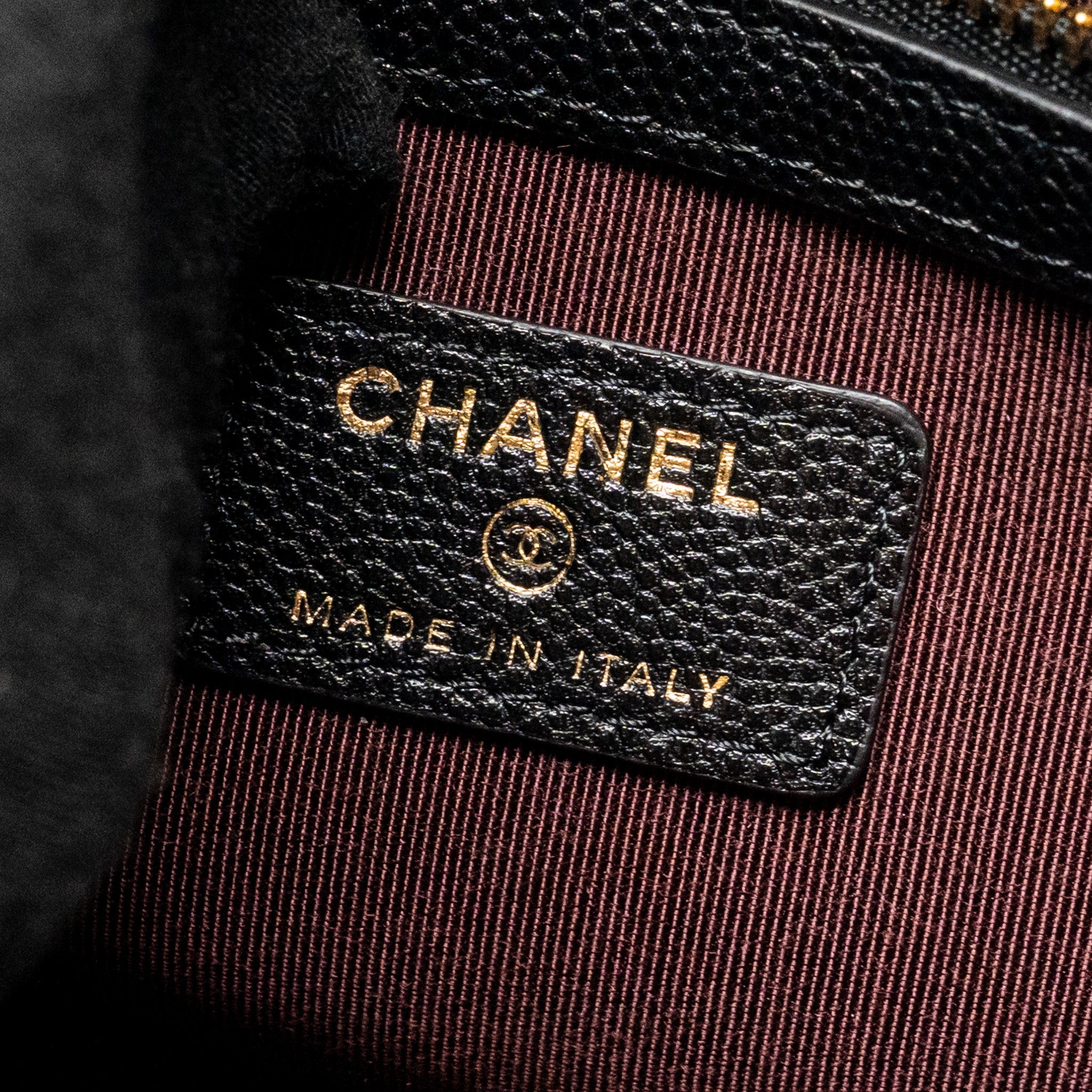 CHANEL O CASE CLUTCH CAVIAR BLACK GHW