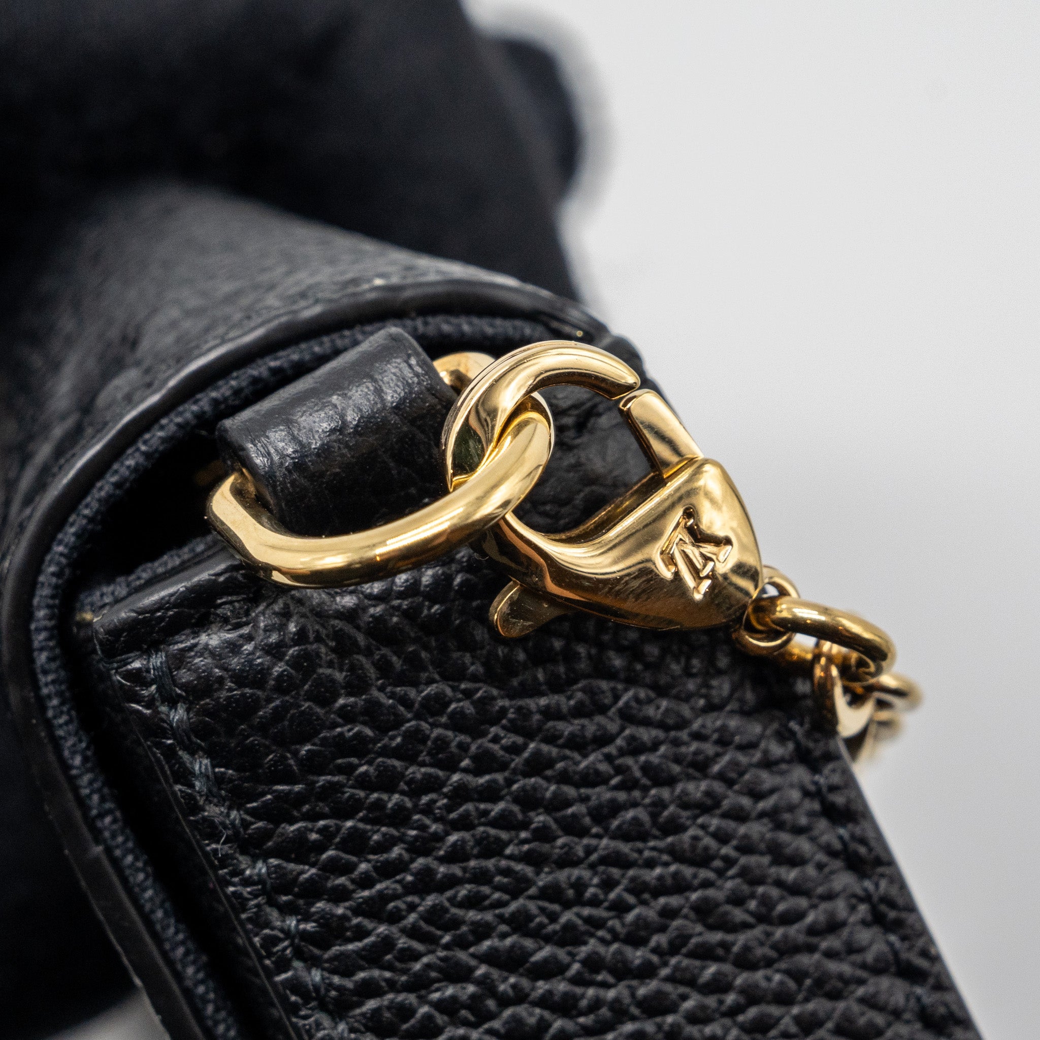 LOUIS VUITTON FELICIE POCHETTE MONOGRAM EMPREINTE BLACK GHW(NEW VERSION)