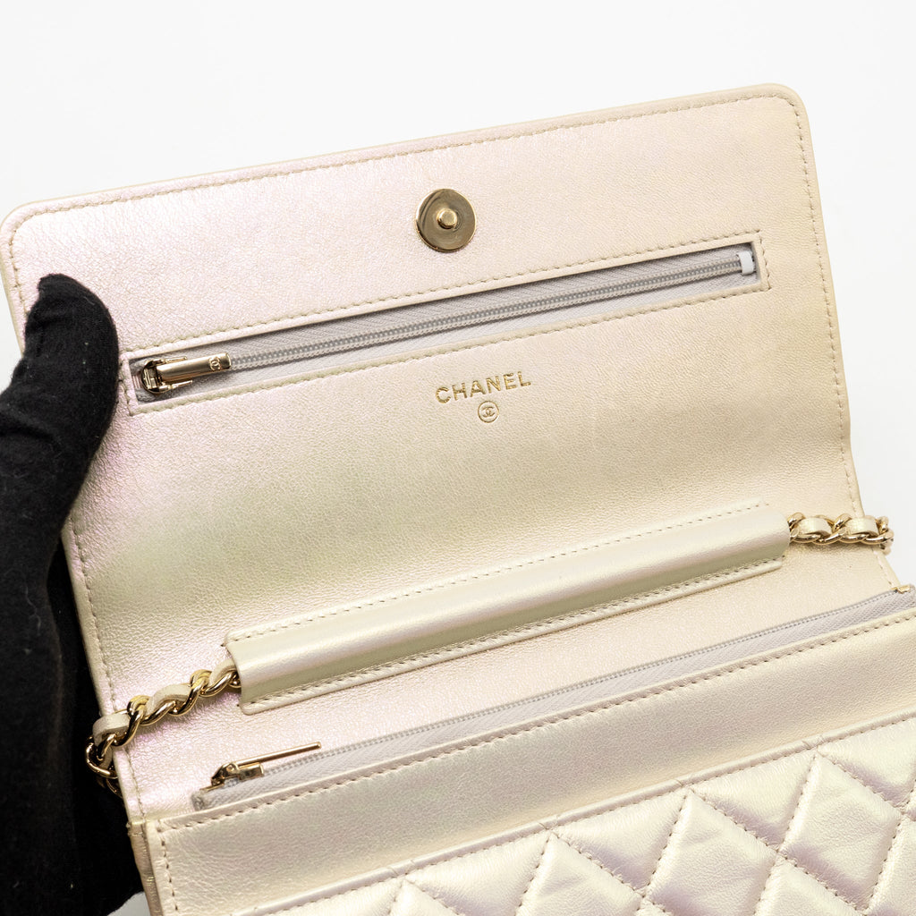 CHANEL WALLET ON CHAIN LAMBSKIN IRIDESCENT IVORY LGHW