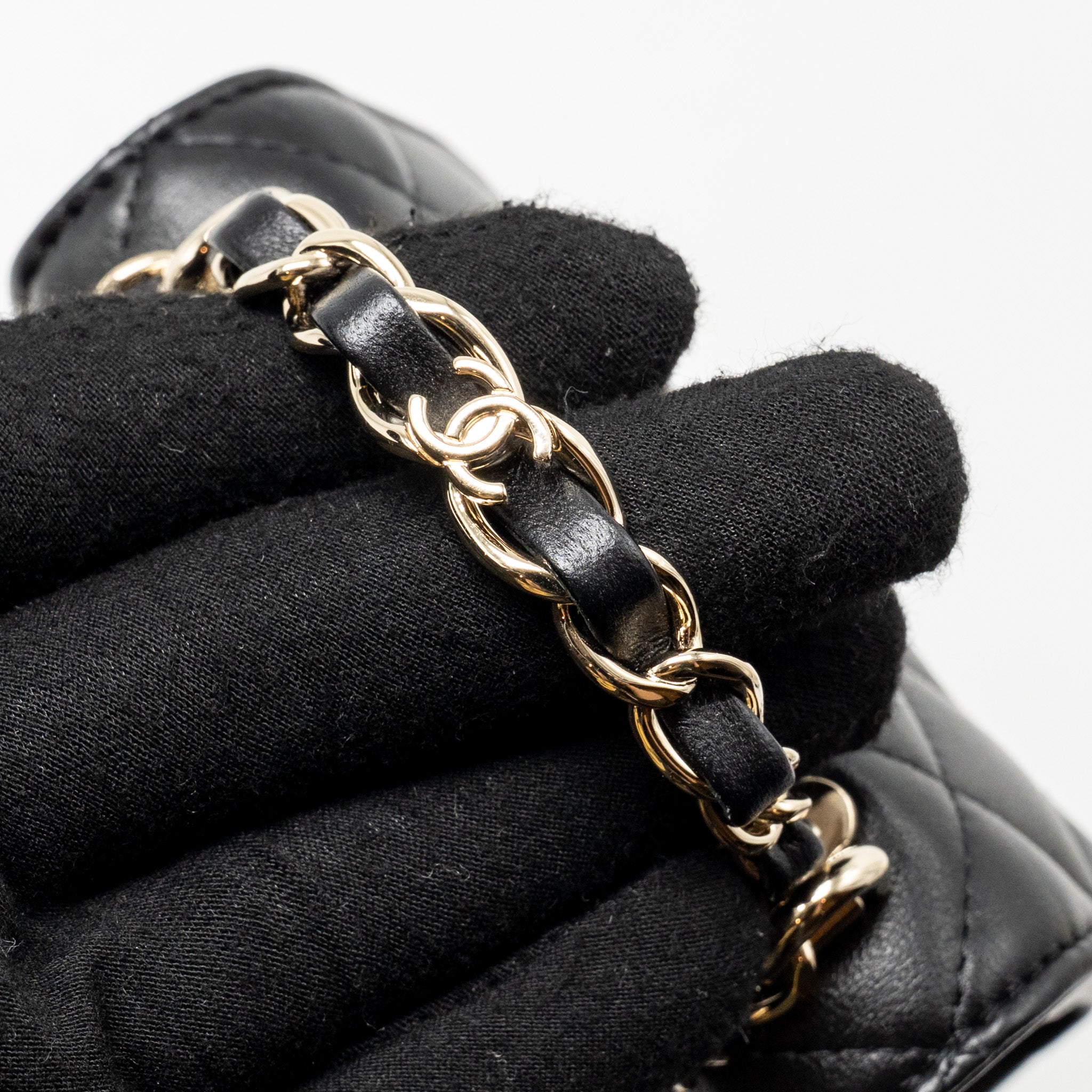 CHANEL DETAILED TOP HANDLE MINI CLUTCH WITH CHAIN LAMBSKIN BLACK LGHW (MICROCHIP)