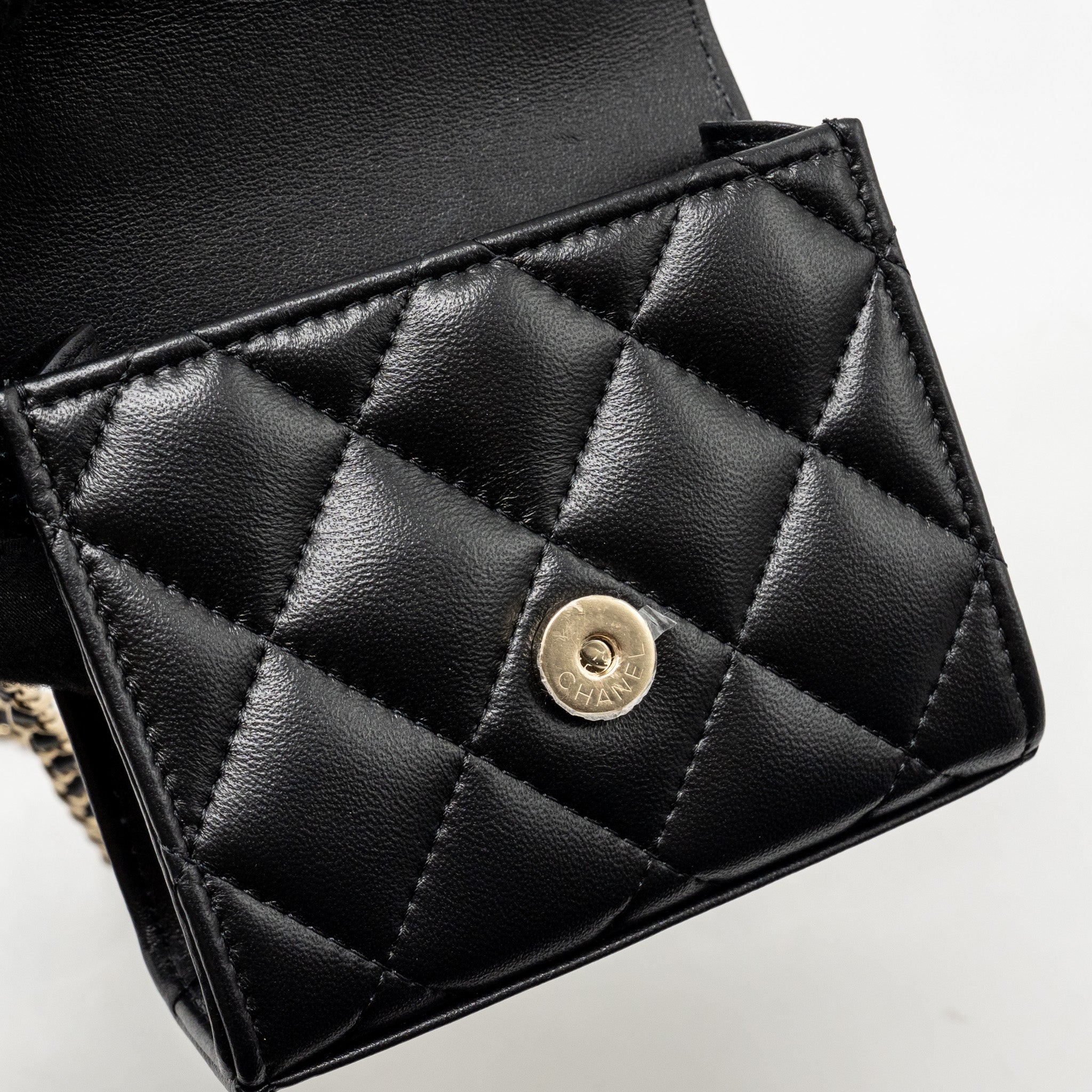 CHANEL DETAILED TOP HANDLE MINI CLUTCH WITH CHAIN LAMBSKIN BLACK LGHW (MICROCHIP)