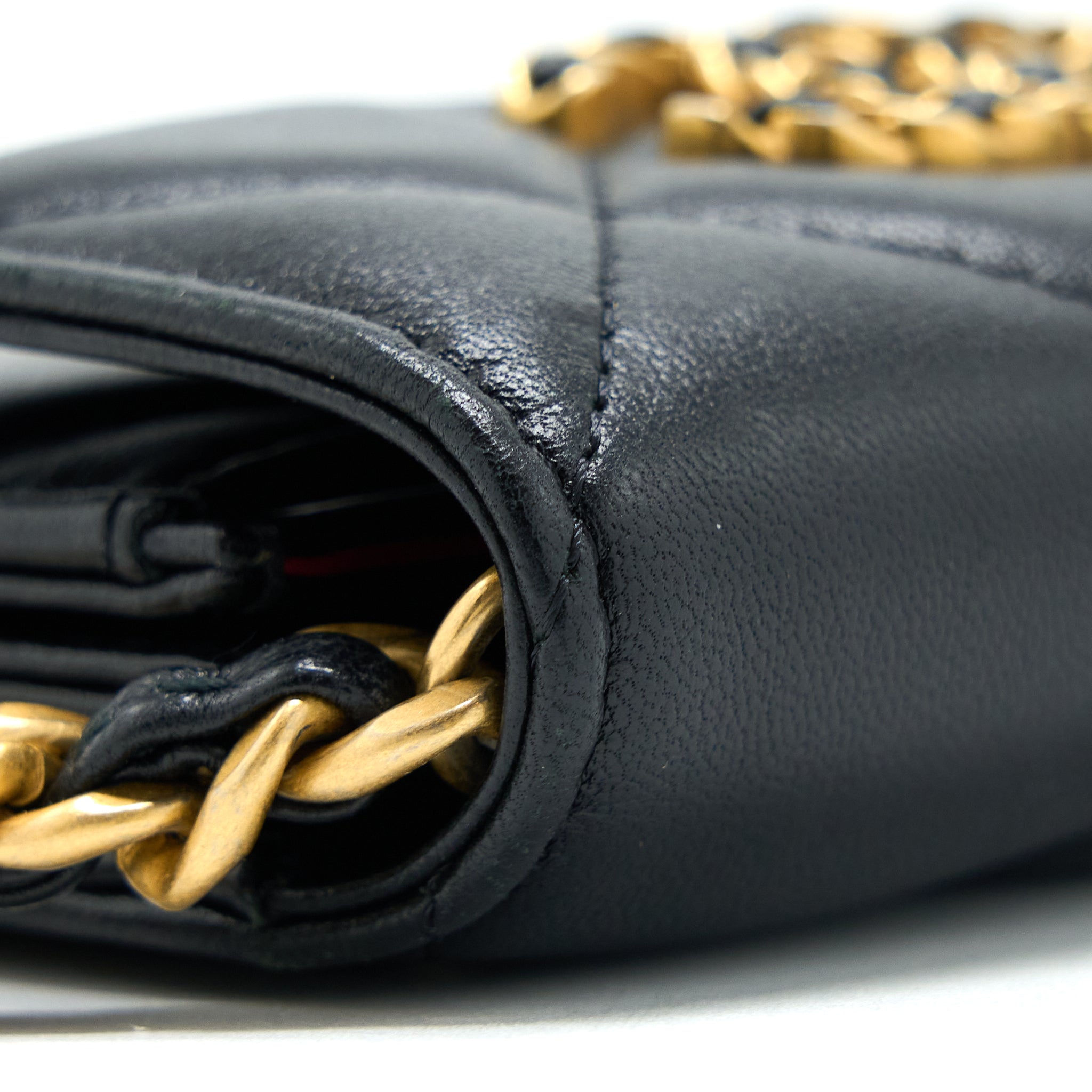 CHANEL 19 FLAP CARD HOLDER WITH CHAIN LAMBSKIN BLACK MULTICOLOUR HARDWARE