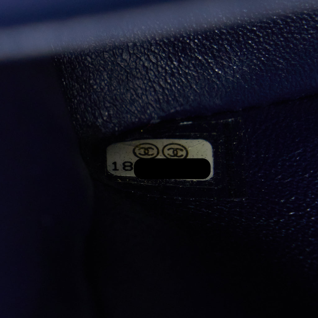 CHANEL MEDIUM CLASSIC DOUBLE FLAP BAG CAVIAR NAVY BLUE SHW