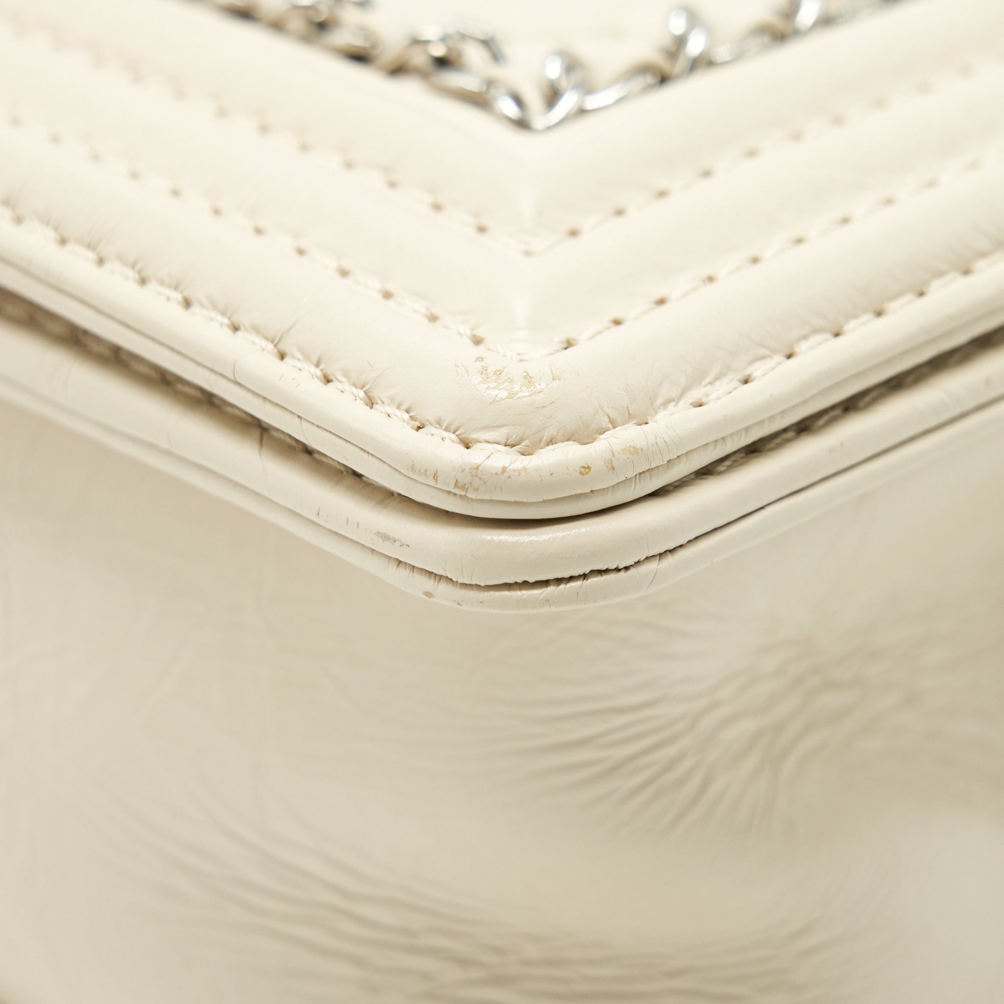 CHANEL MEDIUM BOY BAG CHEVRON LIMITED CALFSKIN IVORY SHW
