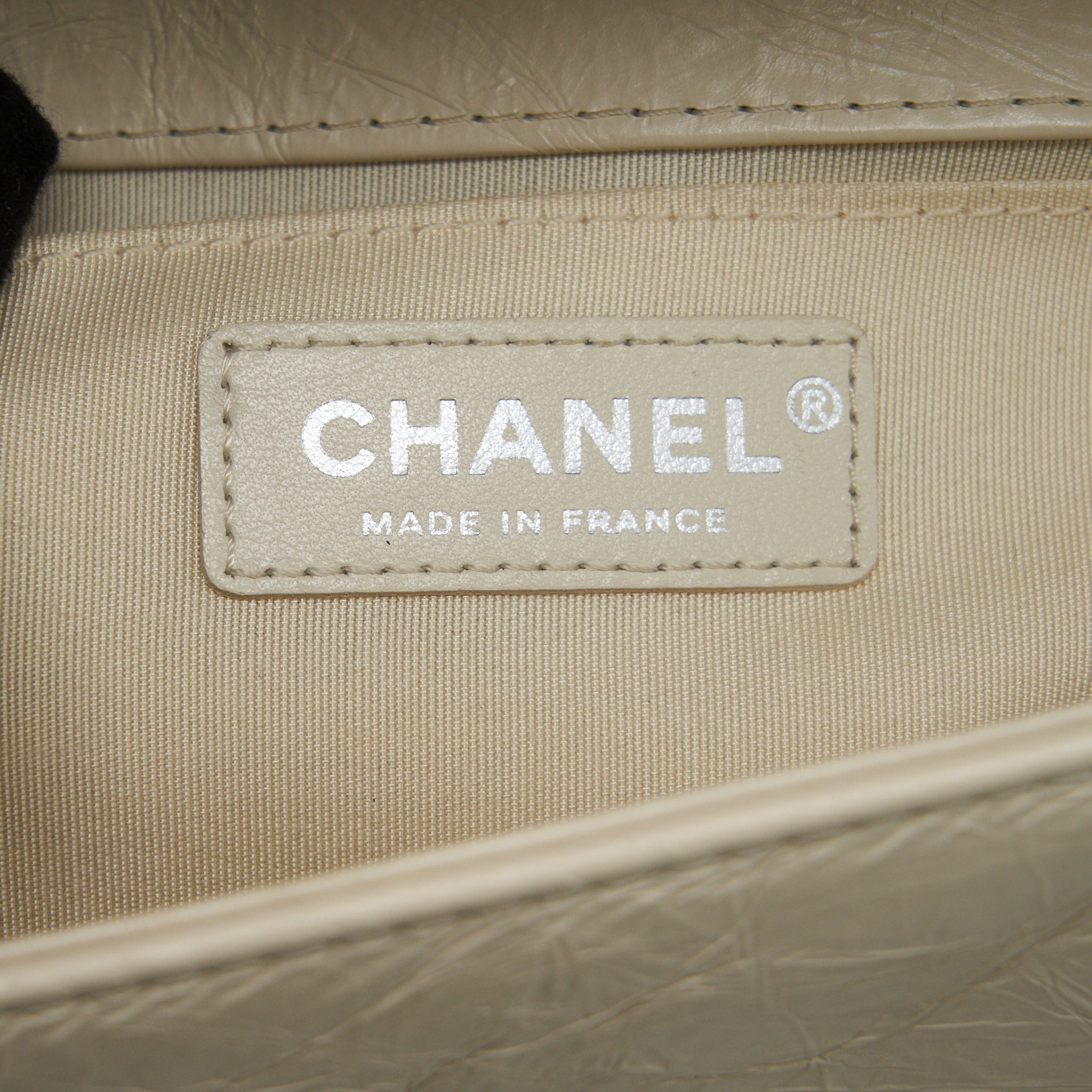 CHANEL MEDIUM BOY BAG CHEVRON LIMITED CALFSKIN IVORY SHW