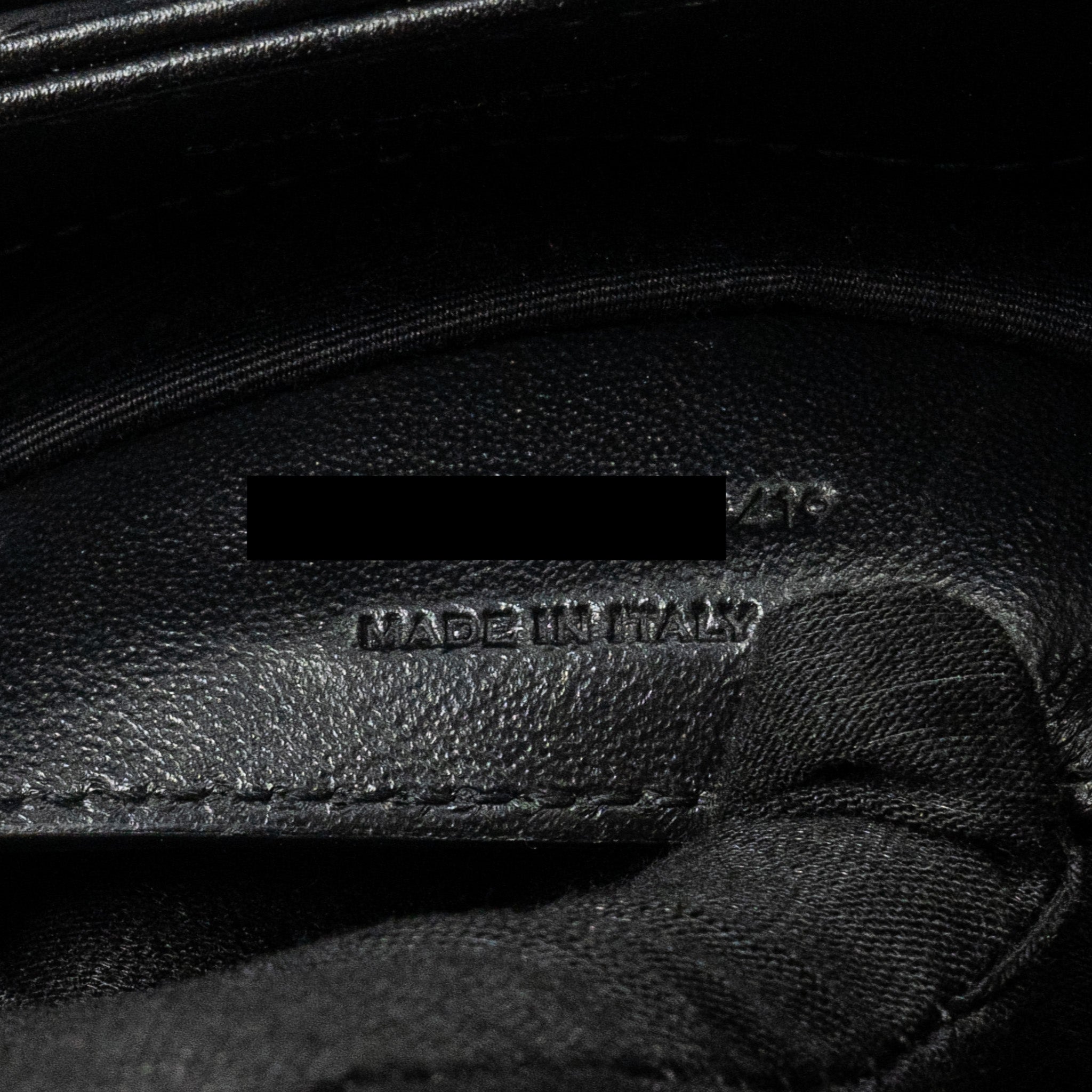 SAINT LAURENT/YSL SMALL LOULOU BAG CALFSKIN SO BLACK