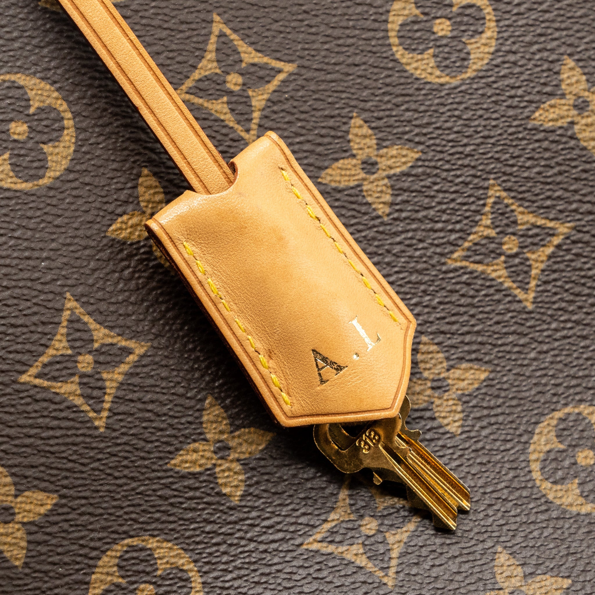 LOUIS VUITTON MONTAIGNE MM MONOGRAM CANVAS GHW