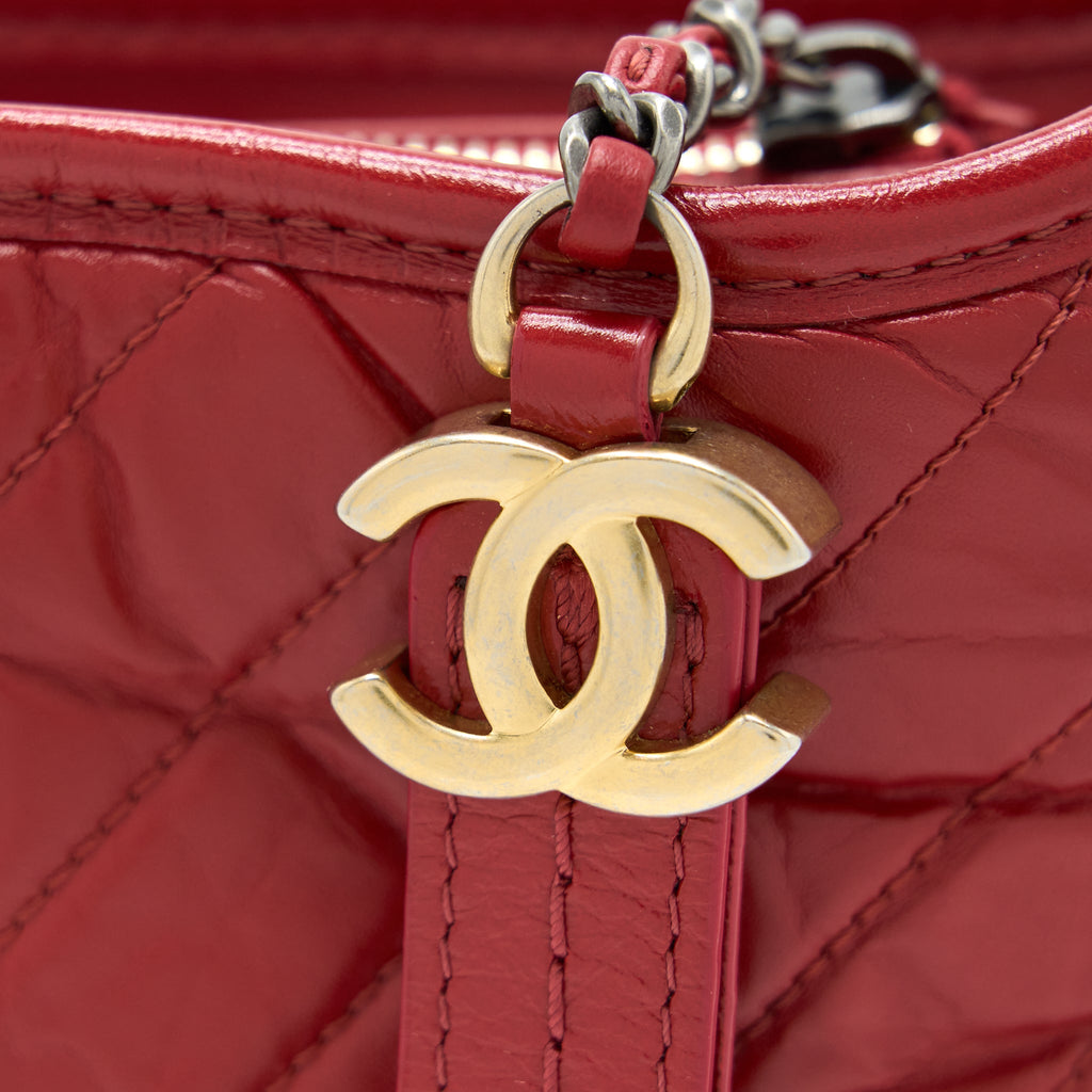 CHANEL SMALL GABRIELLE HOBO BAG AGED CALFSKIN RED MULTICOLOUR HARDWARE