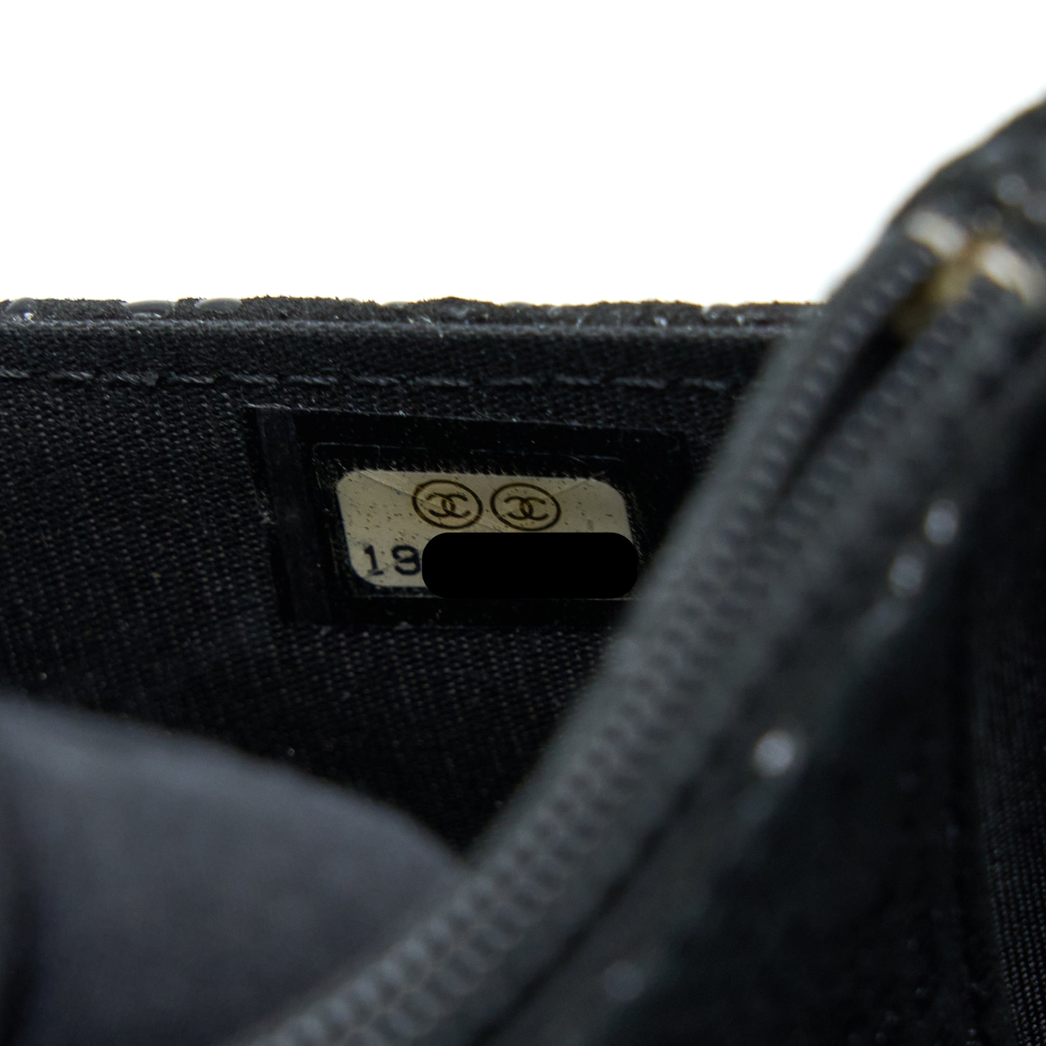 CHANEL SEASONAL WALLET ON CHAIN FABRIC BLACK SHW