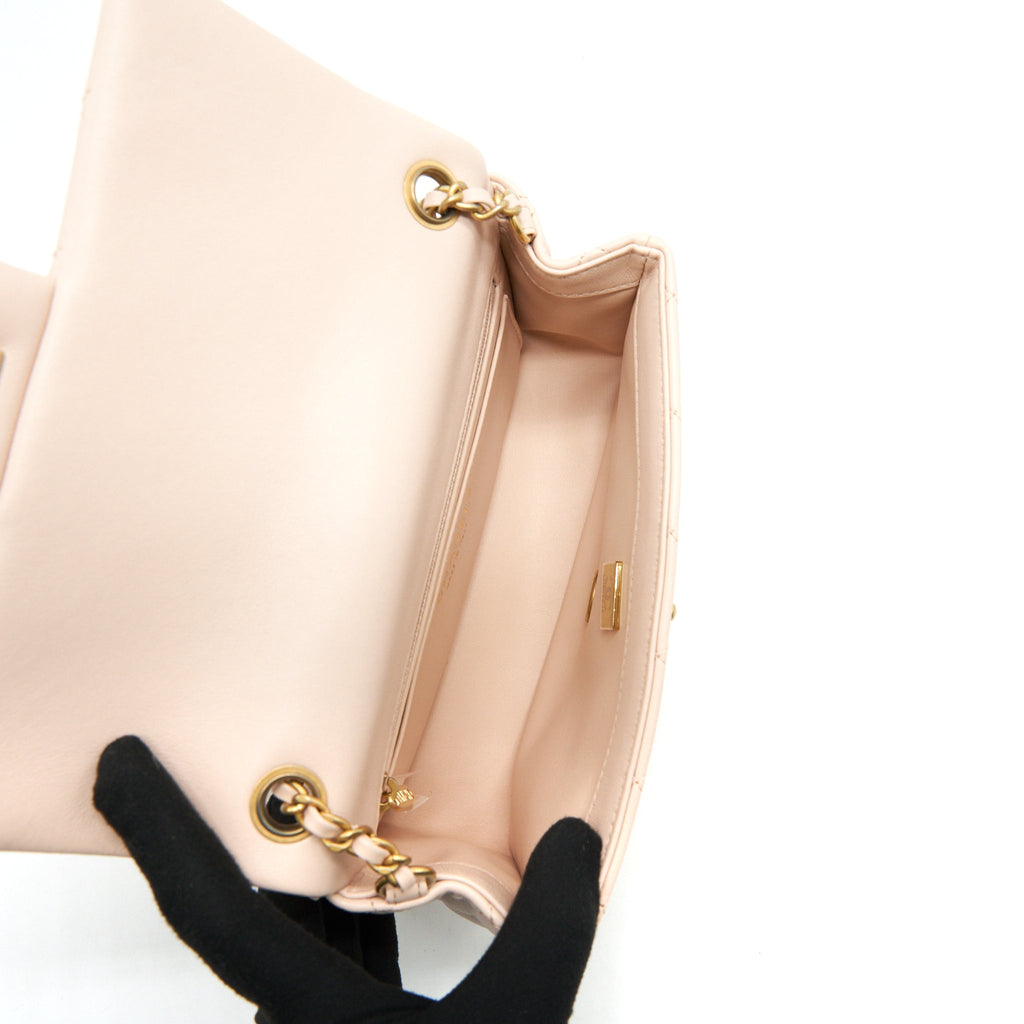 CHANEL 22C PEARL CRUSH MINI RECTANGULAR FLAP BAG LAMBSKIN LIGHT BERGE GHW (MICROCHIP)