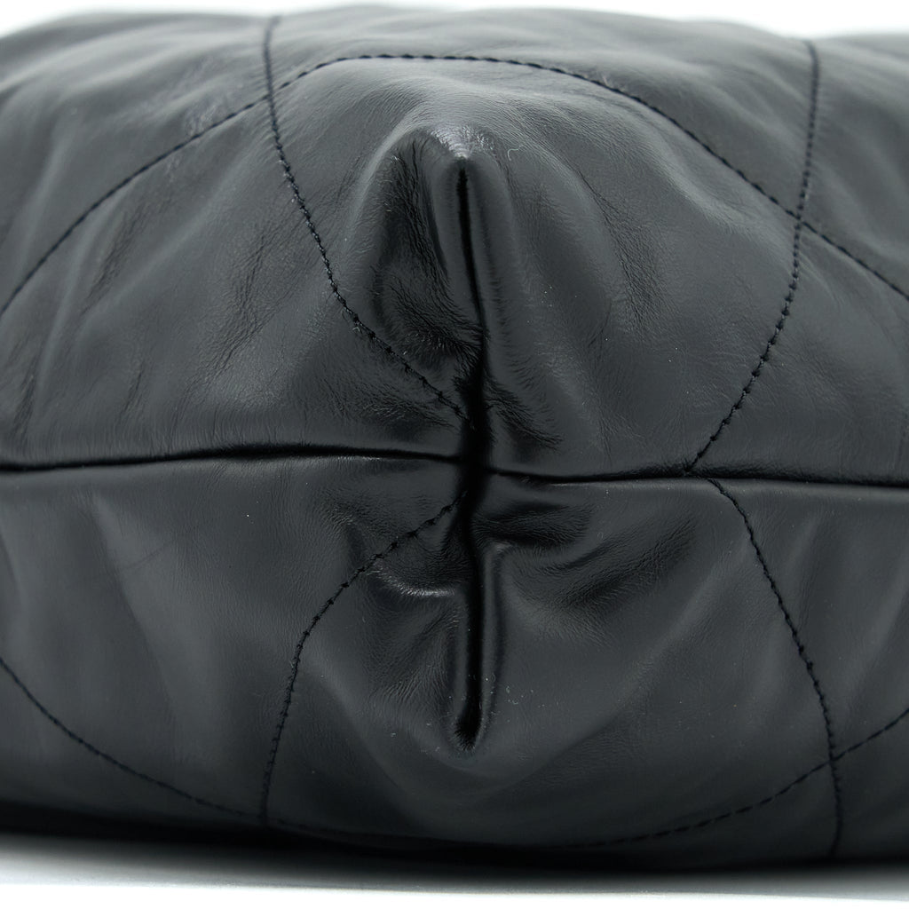 CHANEL MEDIUM 22 BAG WHITE LETTER SHINY CALFSKIN BLACK GHW (MICROCHIP)