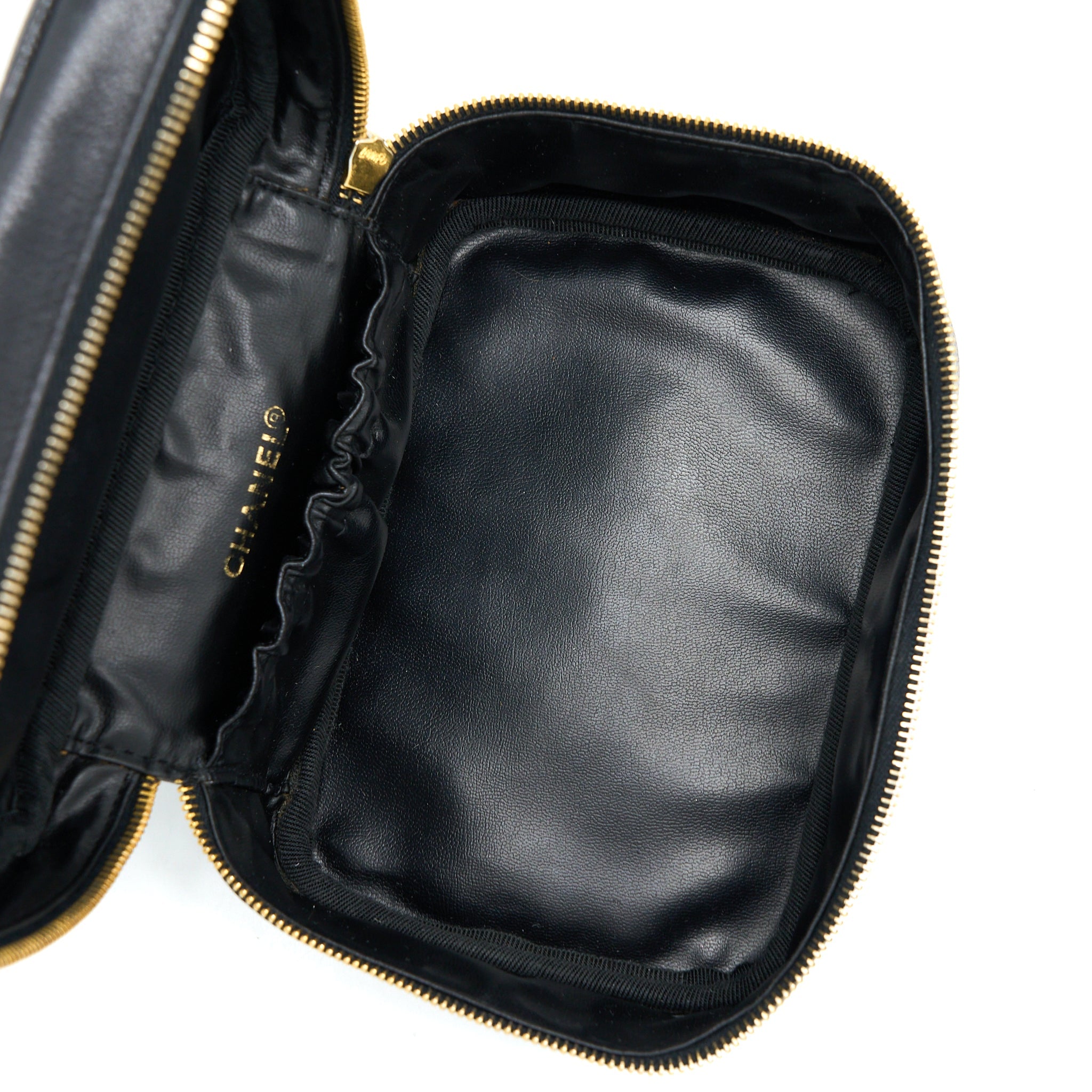 CHANEL VINTAGE VANITY CASE CAVIAR BLACK GHW