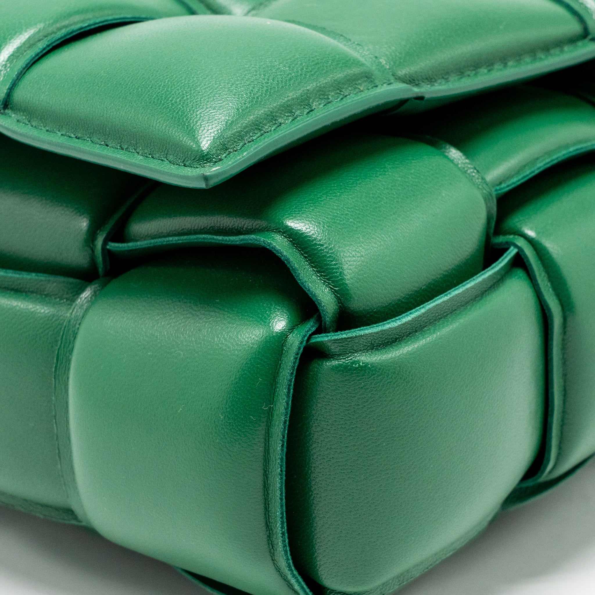 BOTTEGA VENETA PADDED CASSETTE INTRECCIO NAPPA LAMBSKIN GREEN GHW
