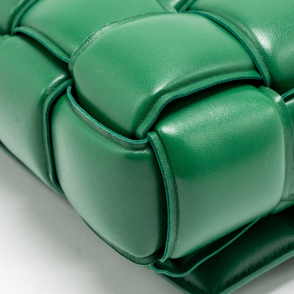 BOTTEGA VENETA PADDED CASSETTE INTRECCIO NAPPA LAMBSKIN GREEN GHW