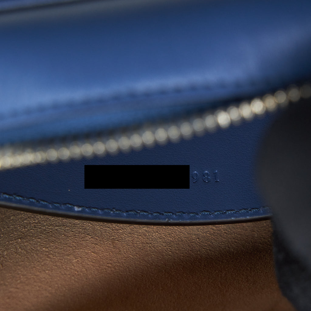 GUCCI GG MARMONT MATELASSE SHOULDER BAG BLUE SHW