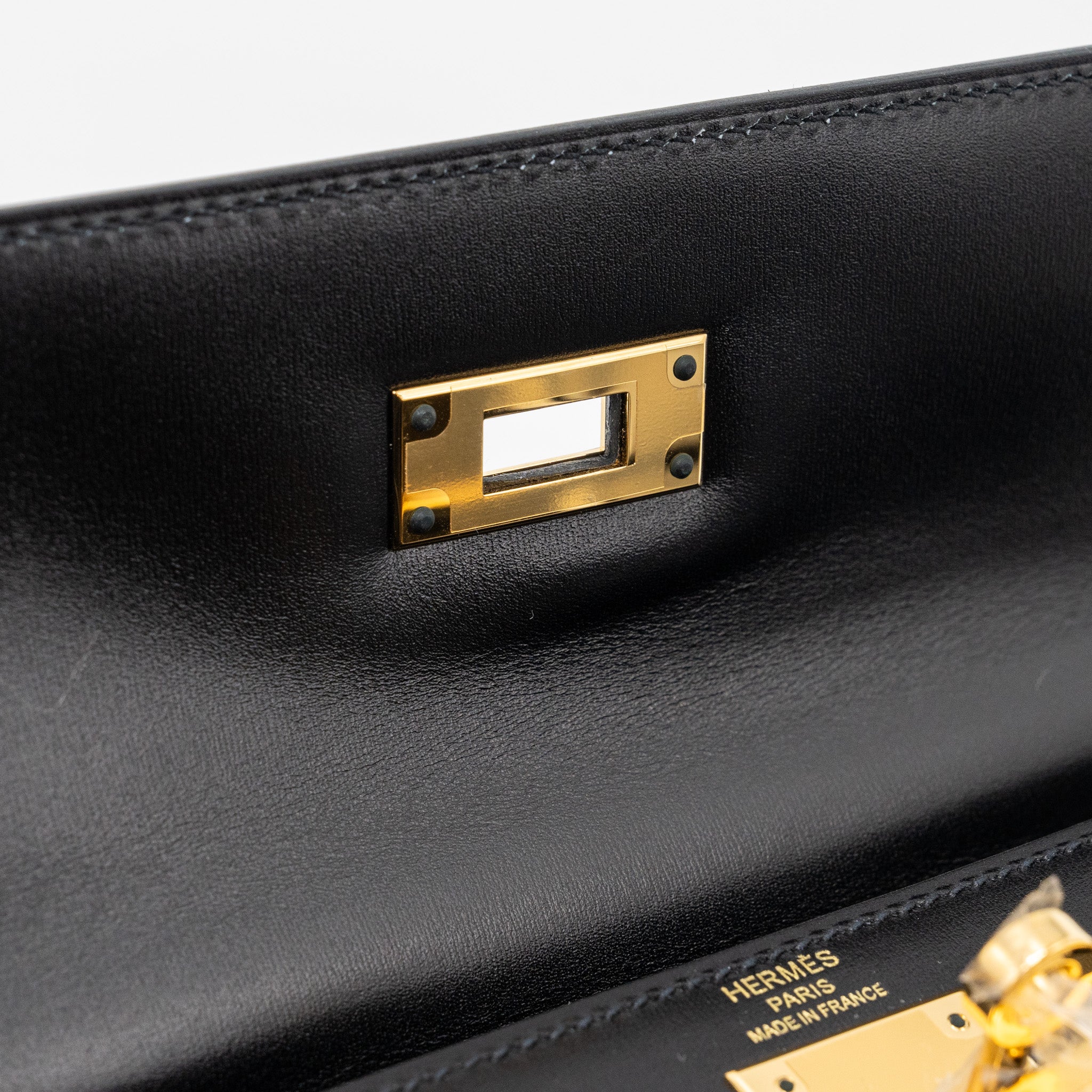 HERMES KELLY 28 BOX LEATHER BLACK GHW