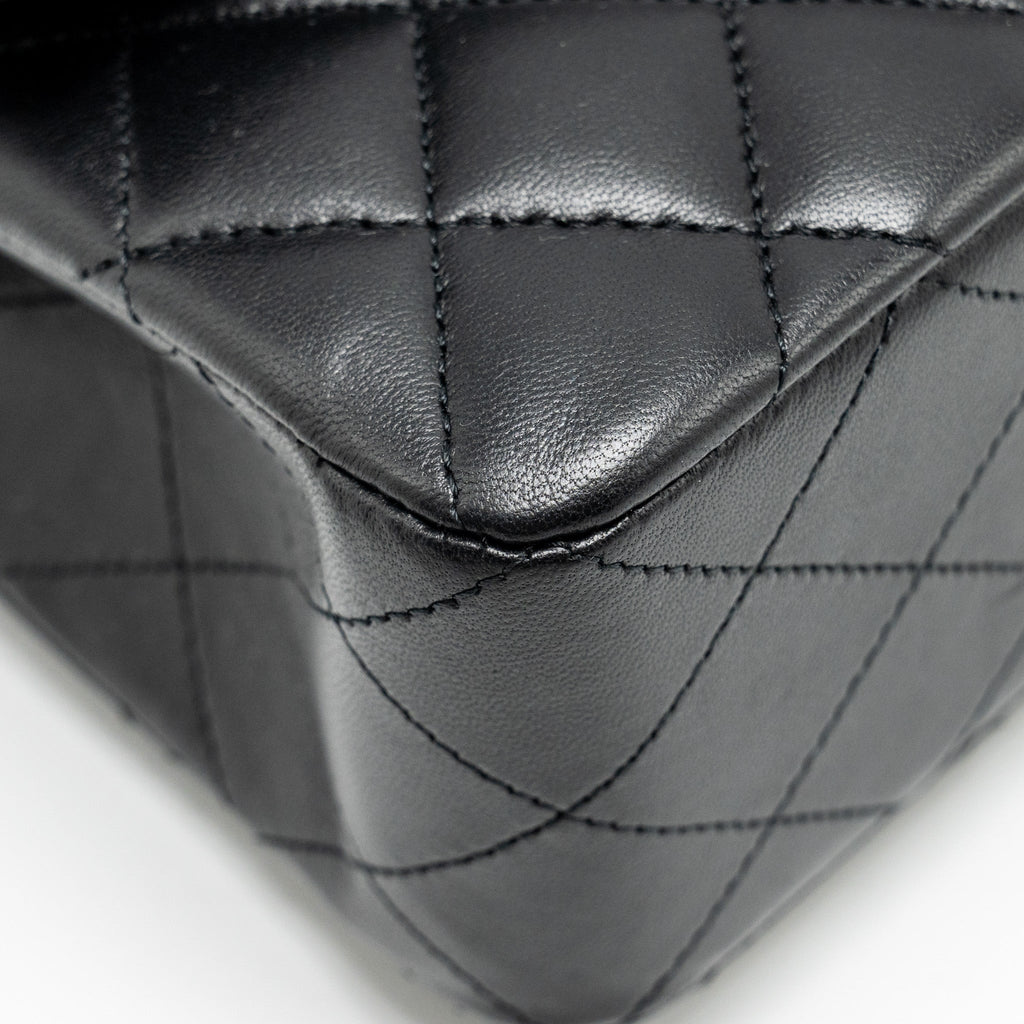 CHANEL SMALL CLASSIC DOUBLE FLAP BAG LAMBSKIN BLACK SHW (MICROCHIP)