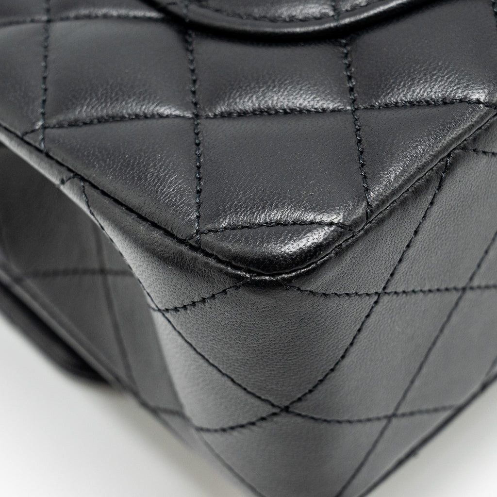 CHANEL SMALL CLASSIC DOUBLE FLAP BAG LAMBSKIN BLACK SHW (MICROCHIP)