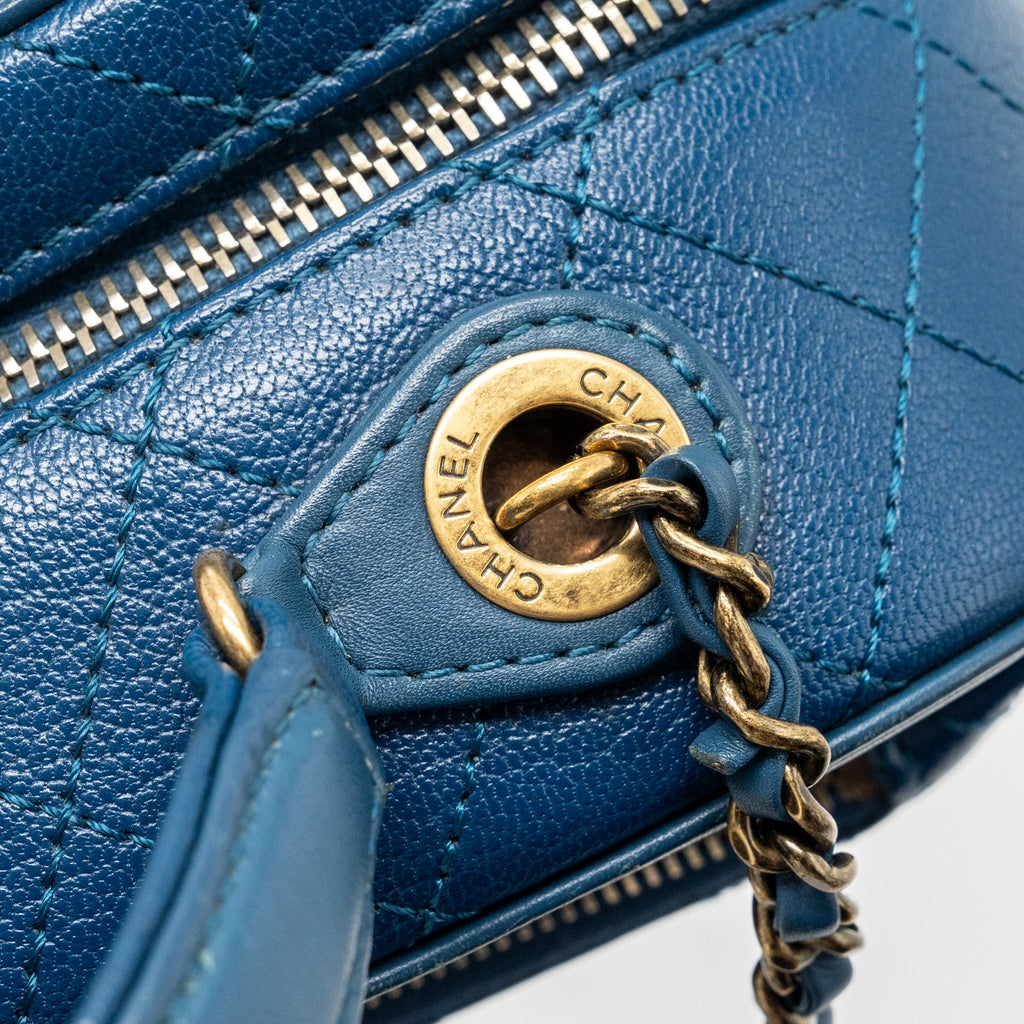 CHANEL TOP HANDLE ZIP VANITY BAG LEATHER BLUE GHW