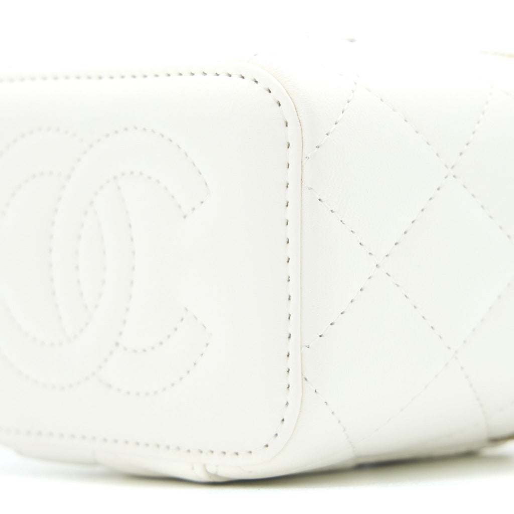 CHANEL 23C PEARL CRUSH MINI VANITY WITH CHAIN LAMBSKIN WHITE LGHW (MICROCHIP)
