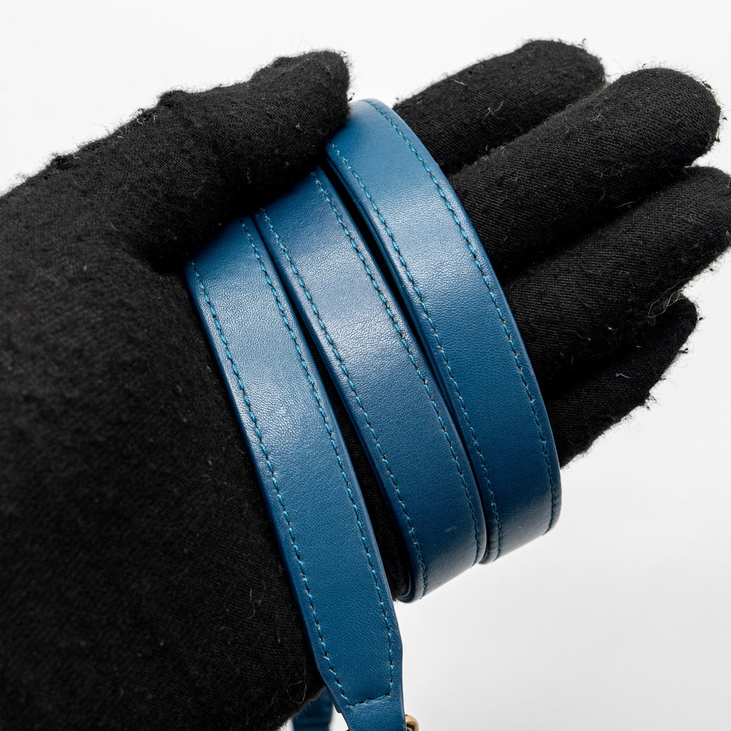 CHANEL TOP HANDLE ZIP VANITY BAG LEATHER BLUE GHW