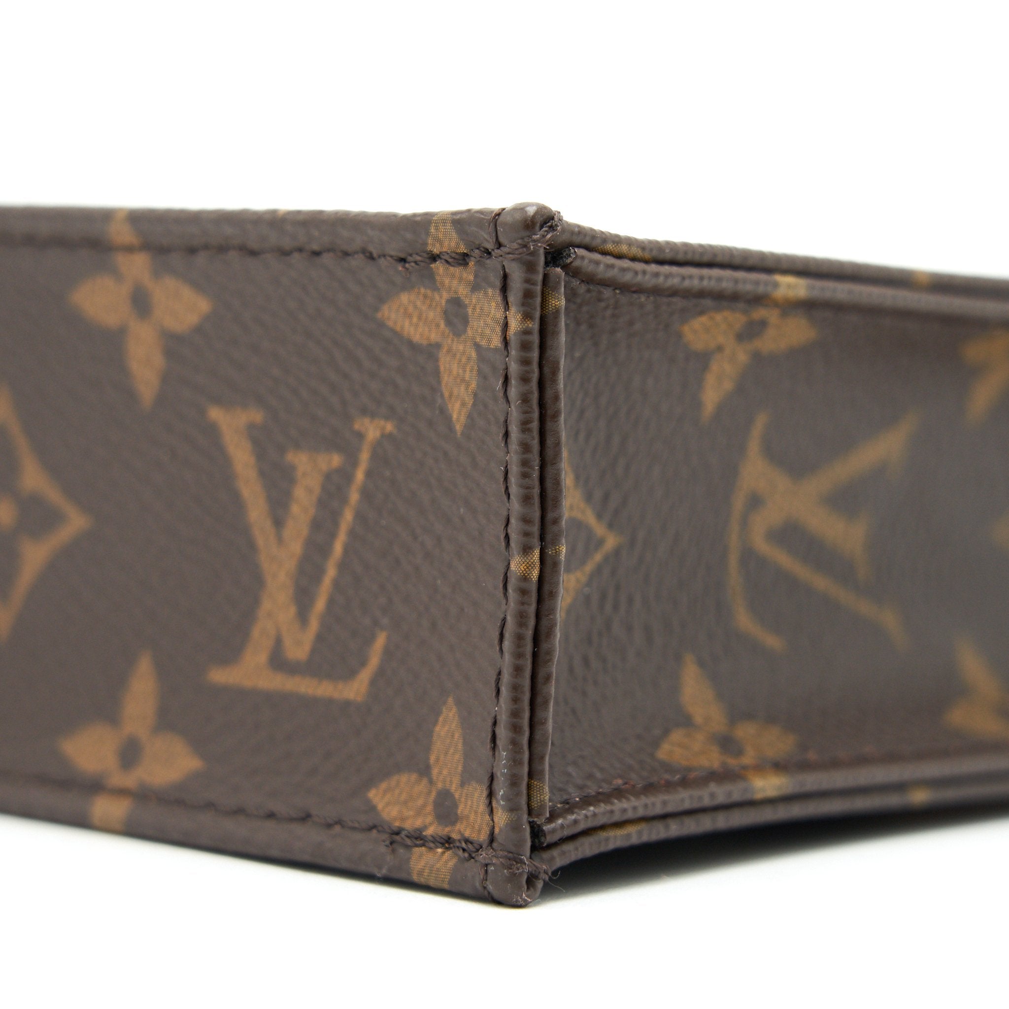 LOUIS VUITTON PETIT SAC PLAT IN MONOGRAM