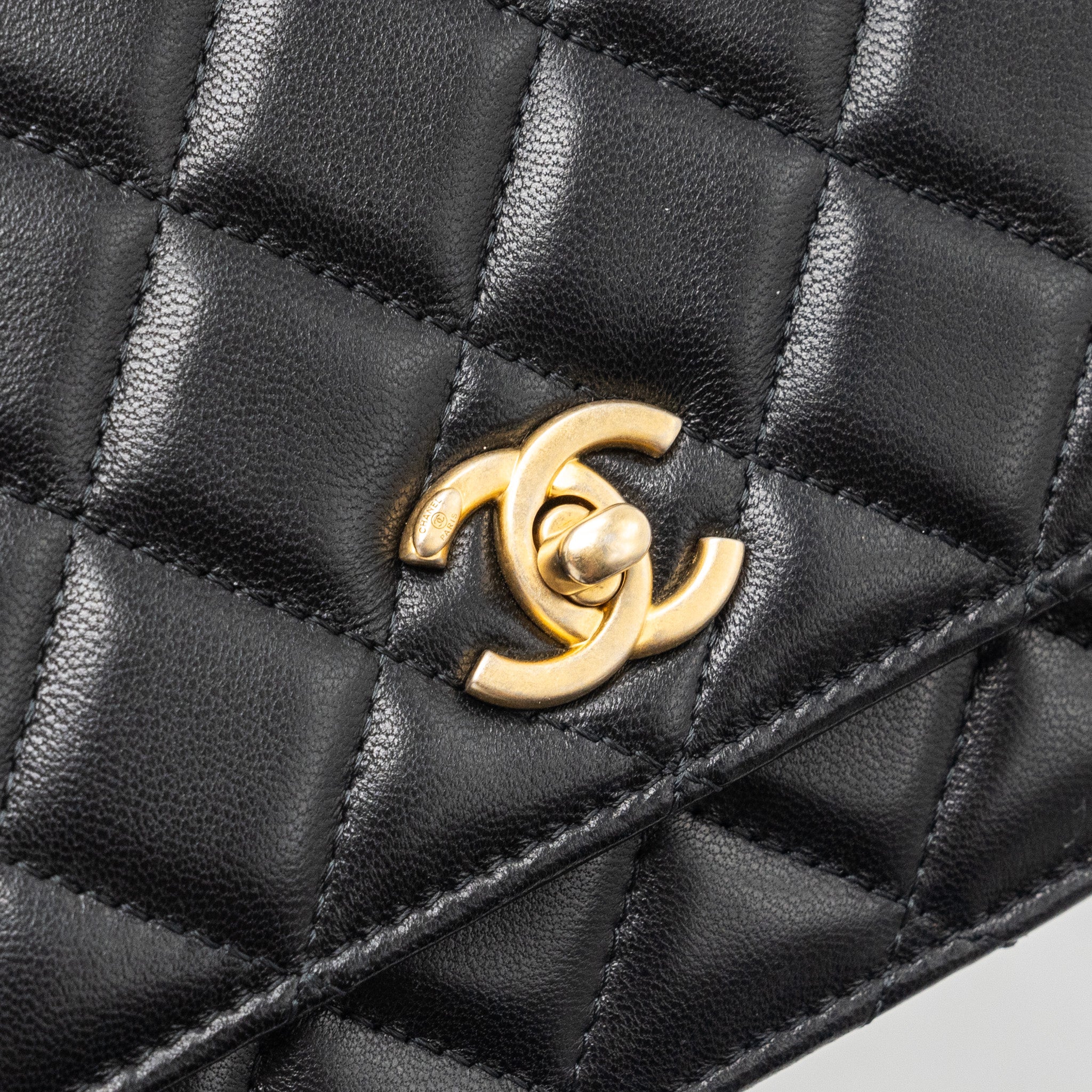 CHANEL PEARL CRUSH WALLET ON CHAIN LAMBSKIN BLACK GHW