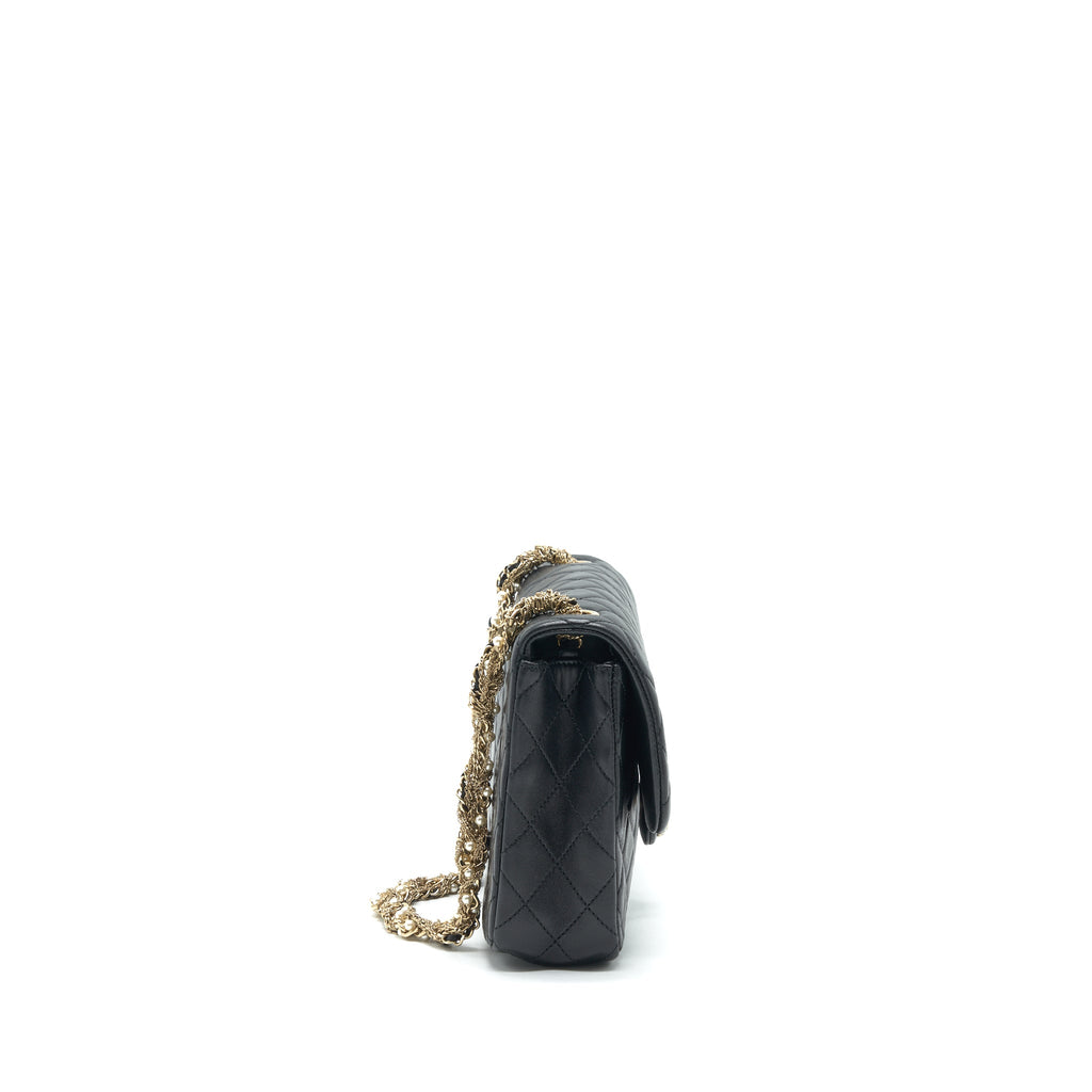 CHANEL QUILTED CC PEARL LOGO SHOULDER FLAP BAG WITH CHAIN