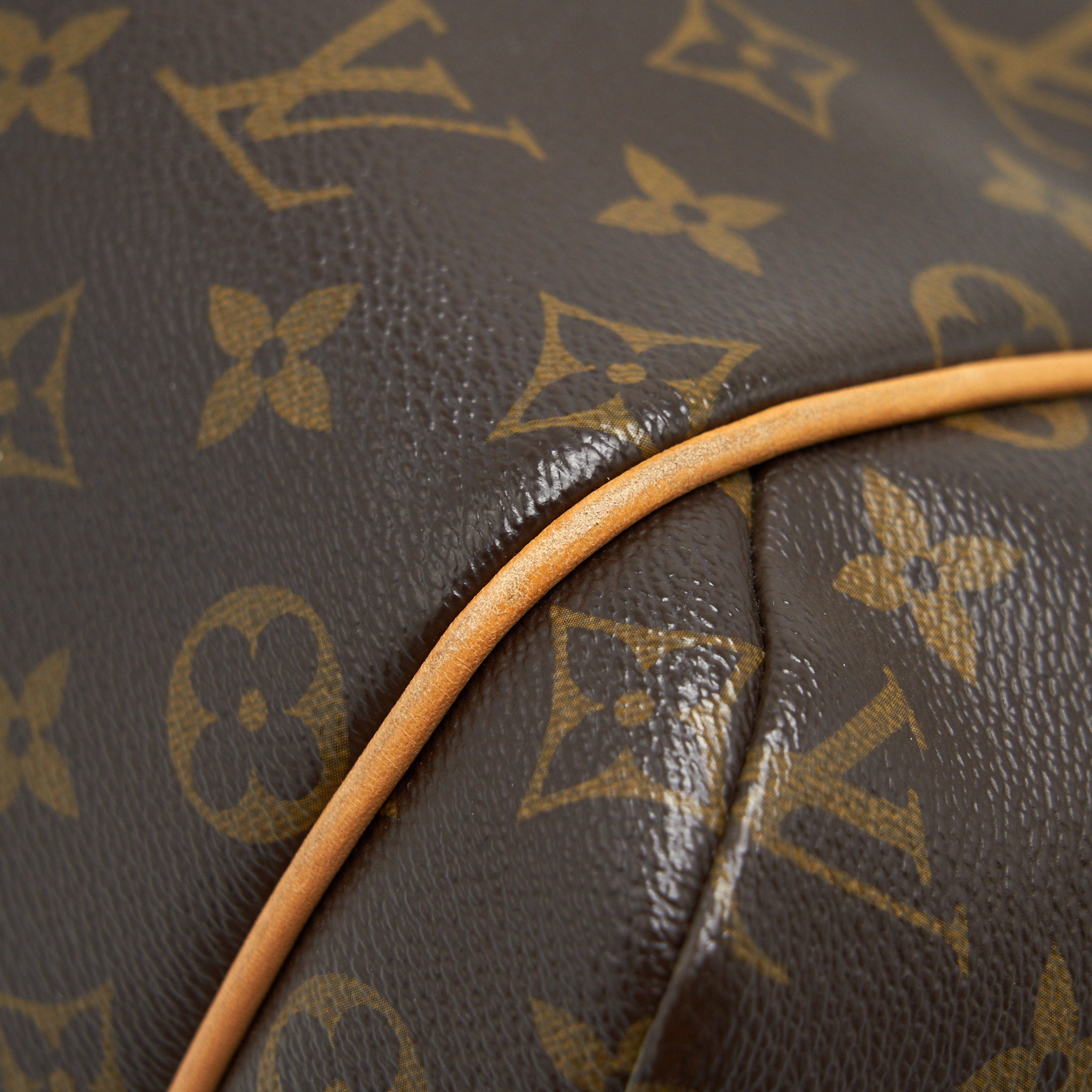 LOUIS VUITTON MONOGRAM CANVAS TOTALLY MM