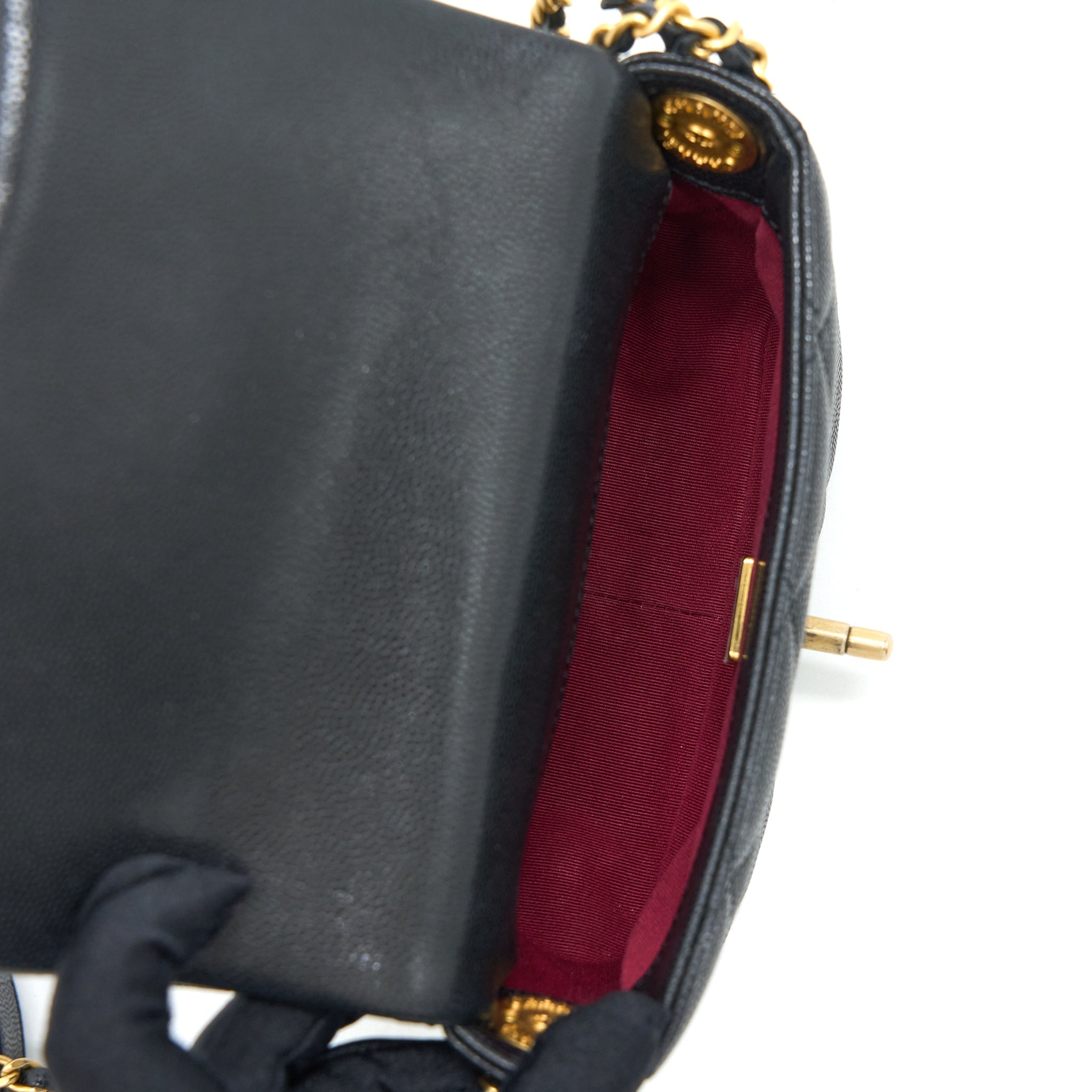 CHANEL 22A SQUARE FLAP BAG CAVIAR BLACK GHW (MICROCHIP)