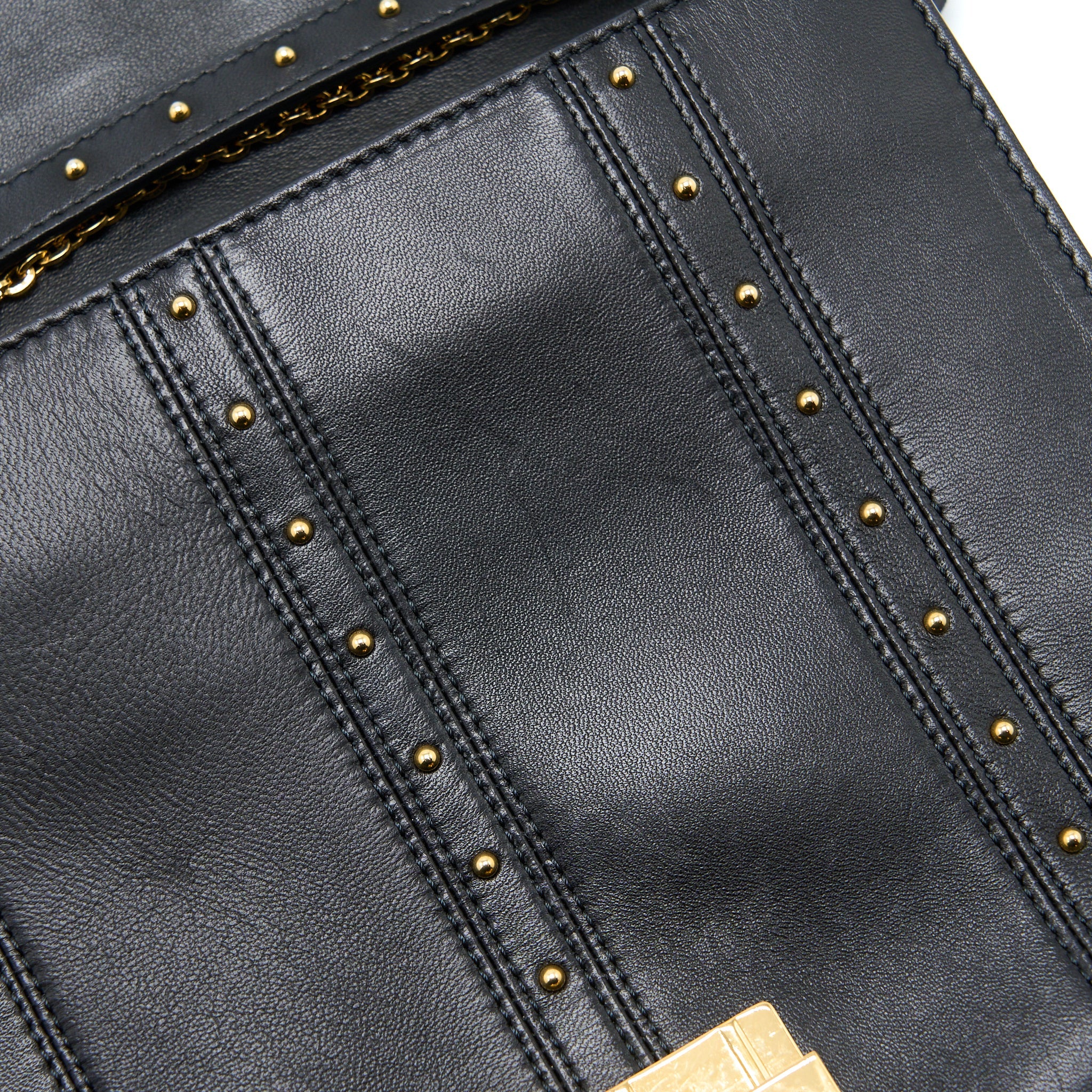 VALENTINO ROCKSTUD FLAP BAG LAMBSKIN BLACK GHW