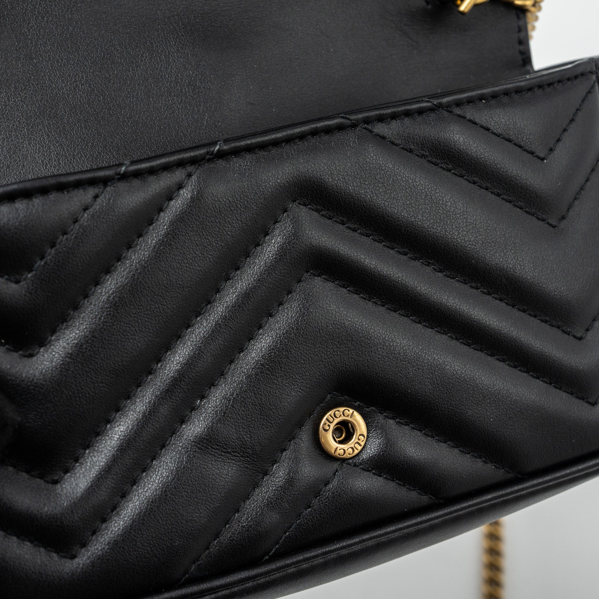 GUCCI GG MARMONT SUPER MINI BAG CALFSKIN BLACK GHW