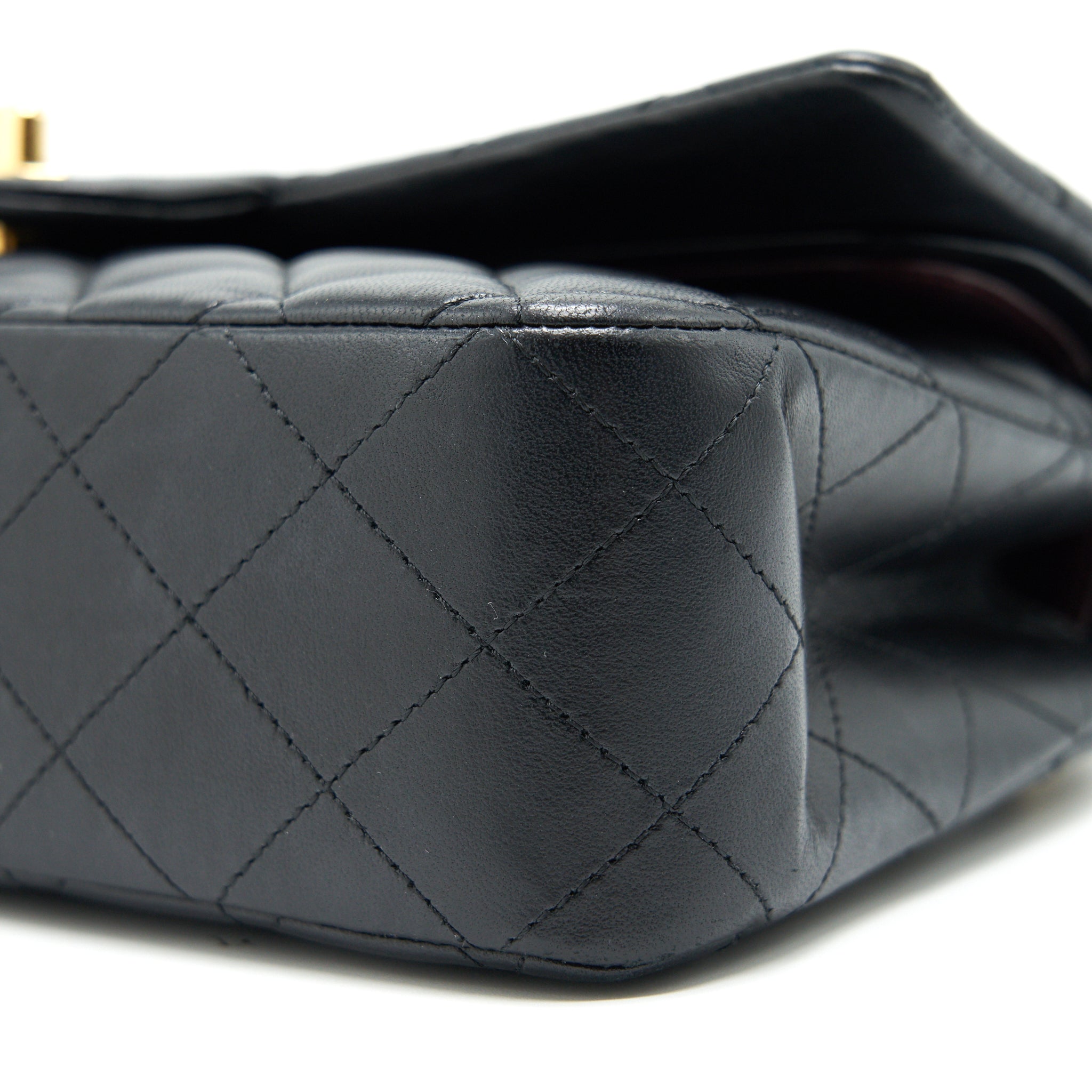 CHANEL MEDIUM CLASSIC DOUBLE FLAP LAMBSKIN BLACK GHW